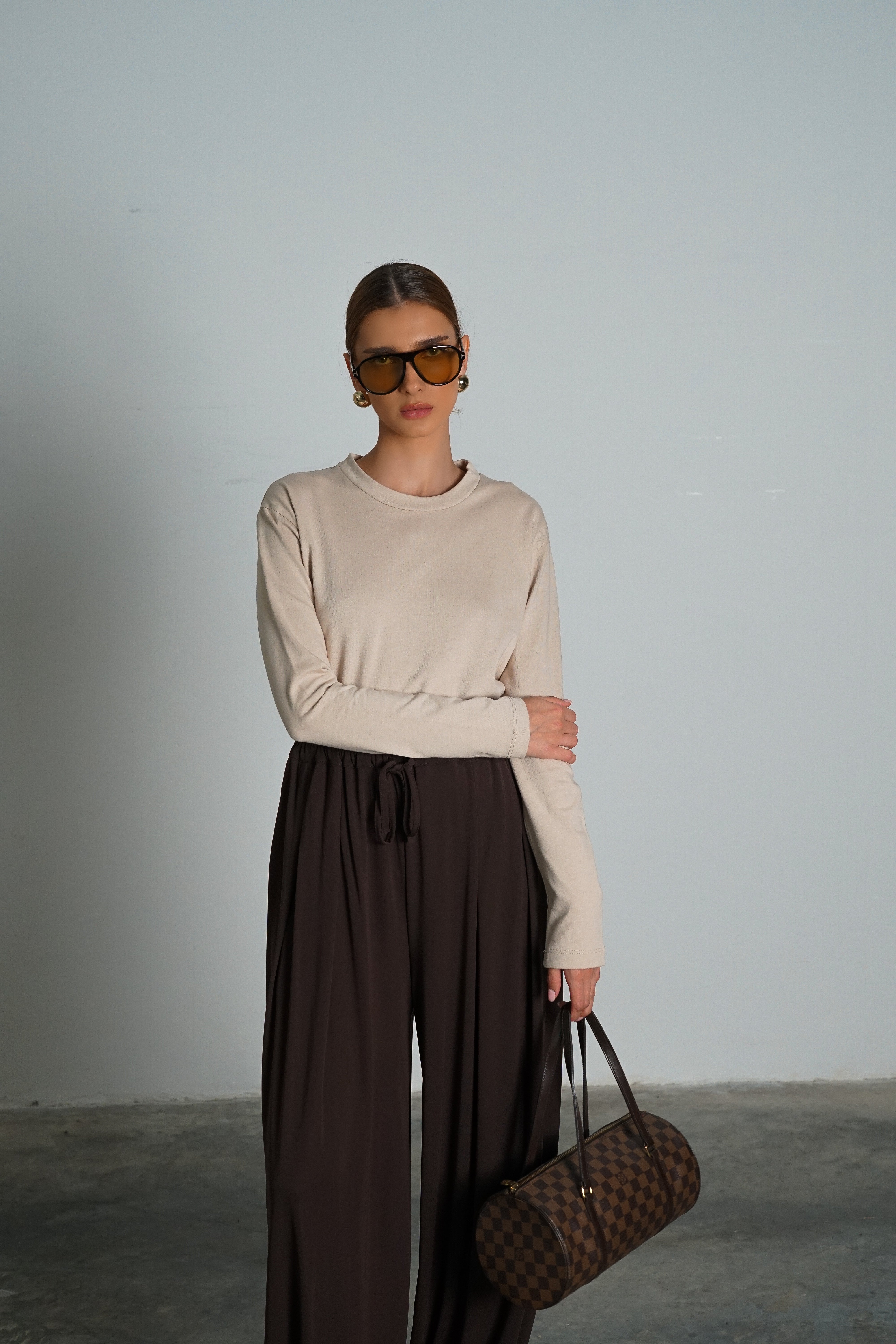 חולצת בייסיקלי-אבן