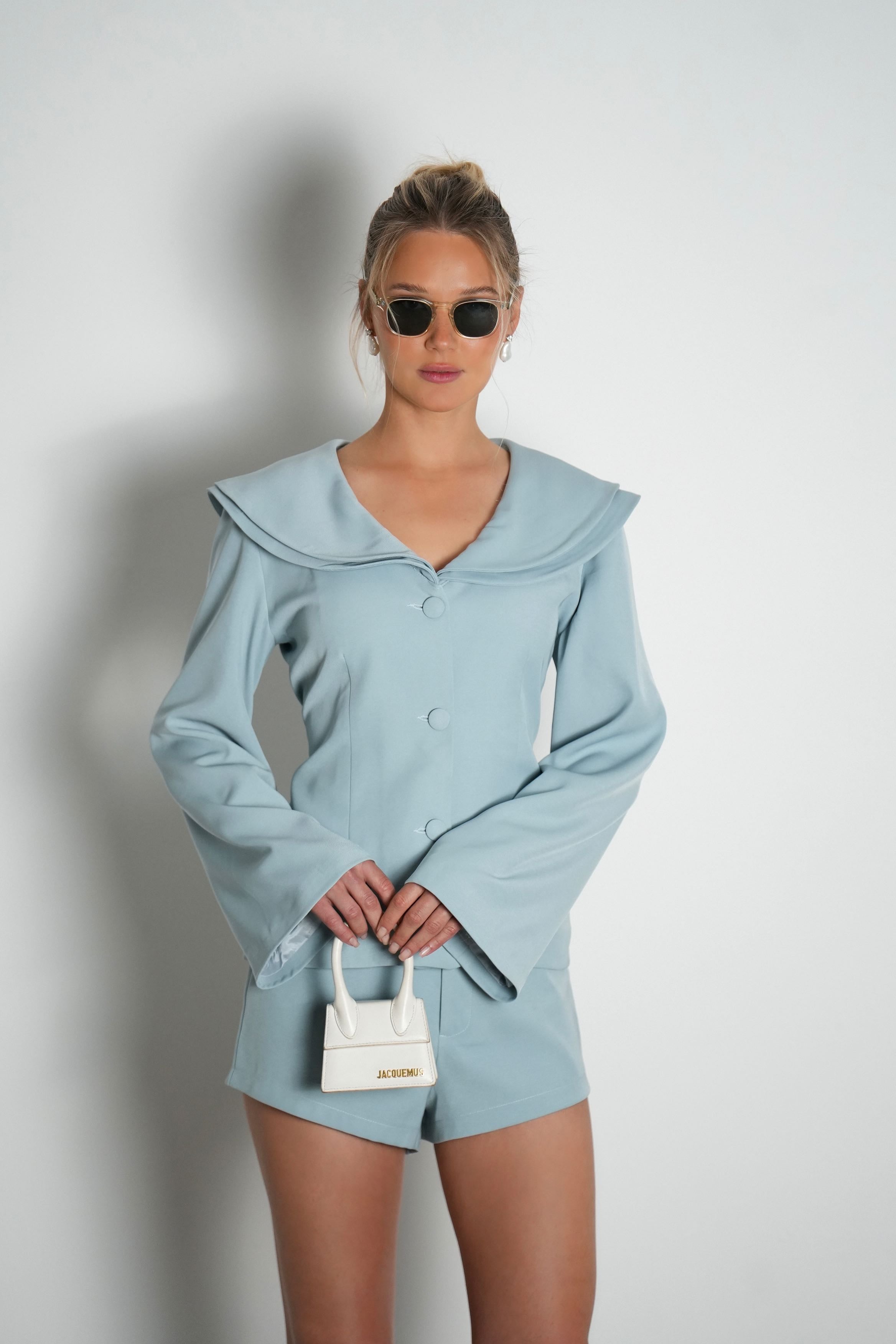 חליפת מונלייט-תכלת