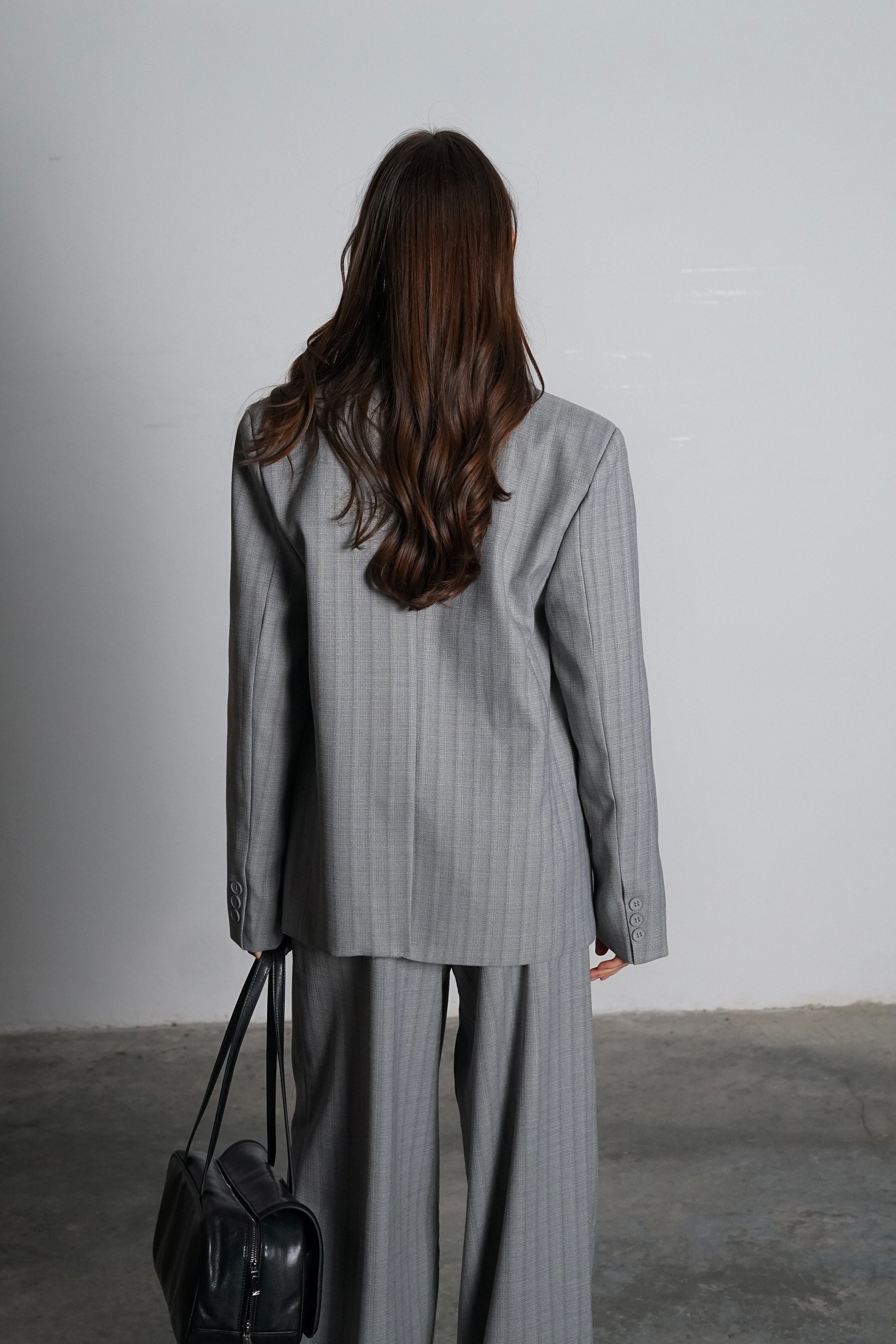 חליפת ארקאי-אפור בהיר