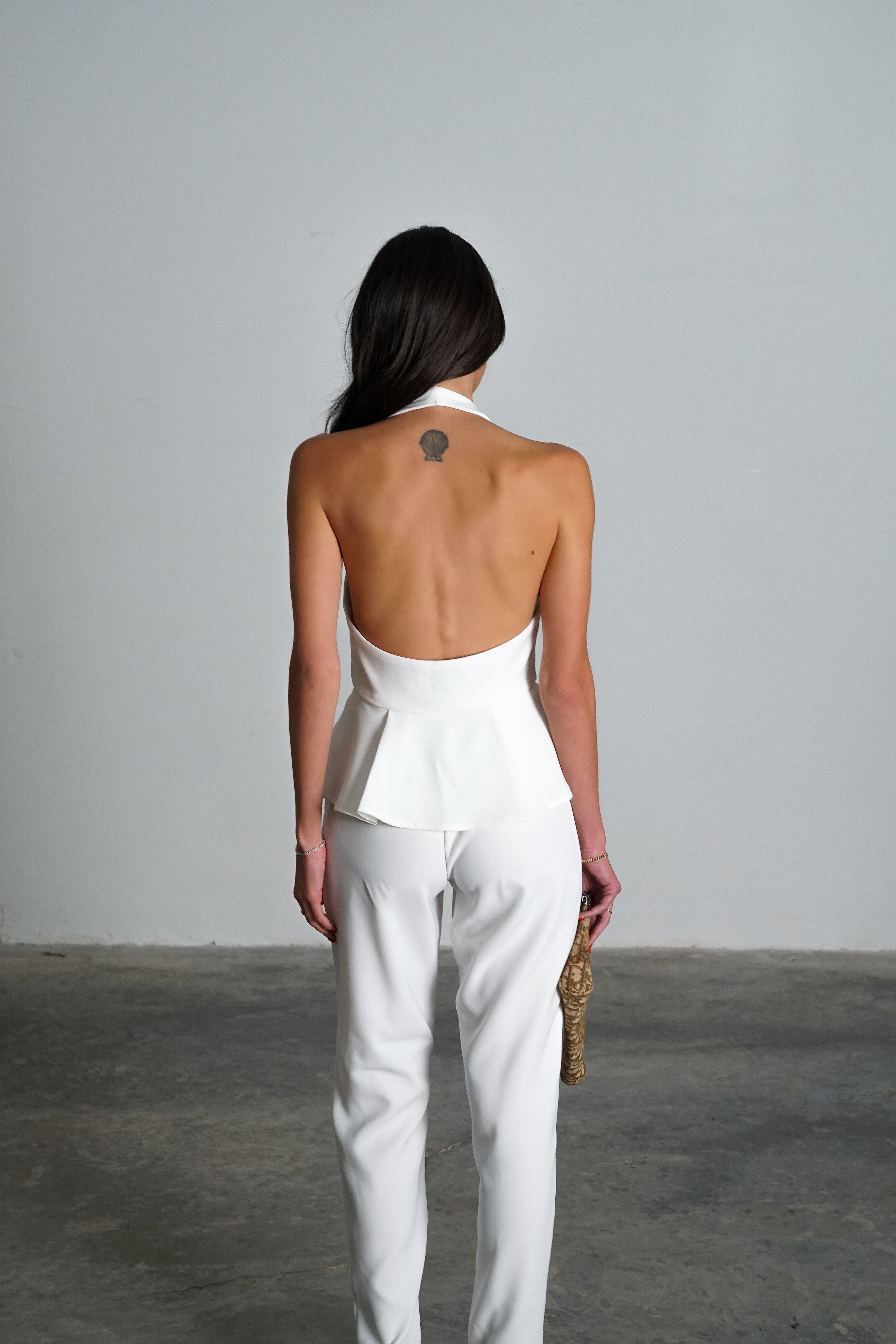 חליפת ריימון-לבן