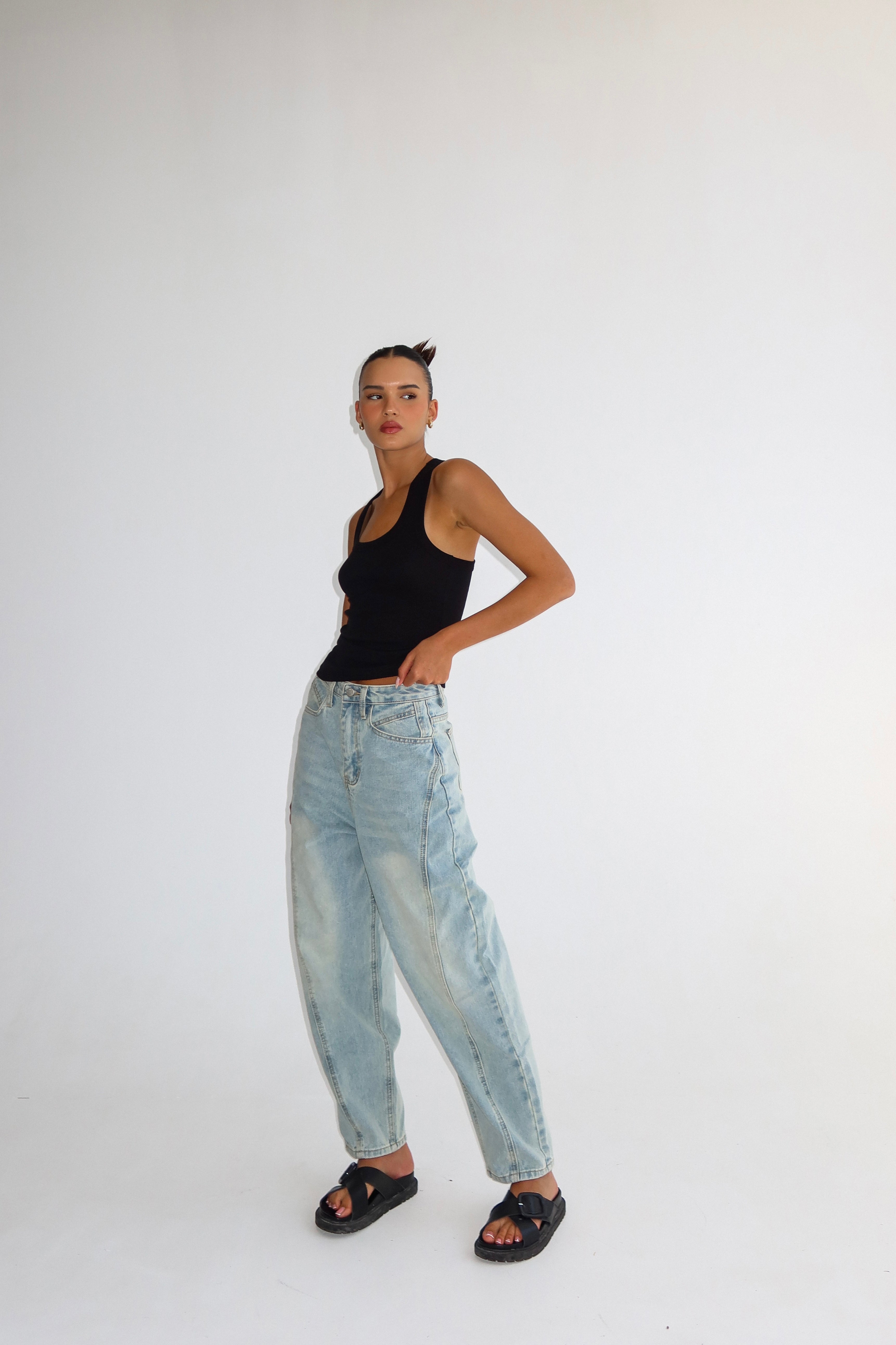 גופיית ג׳ולין-שחור