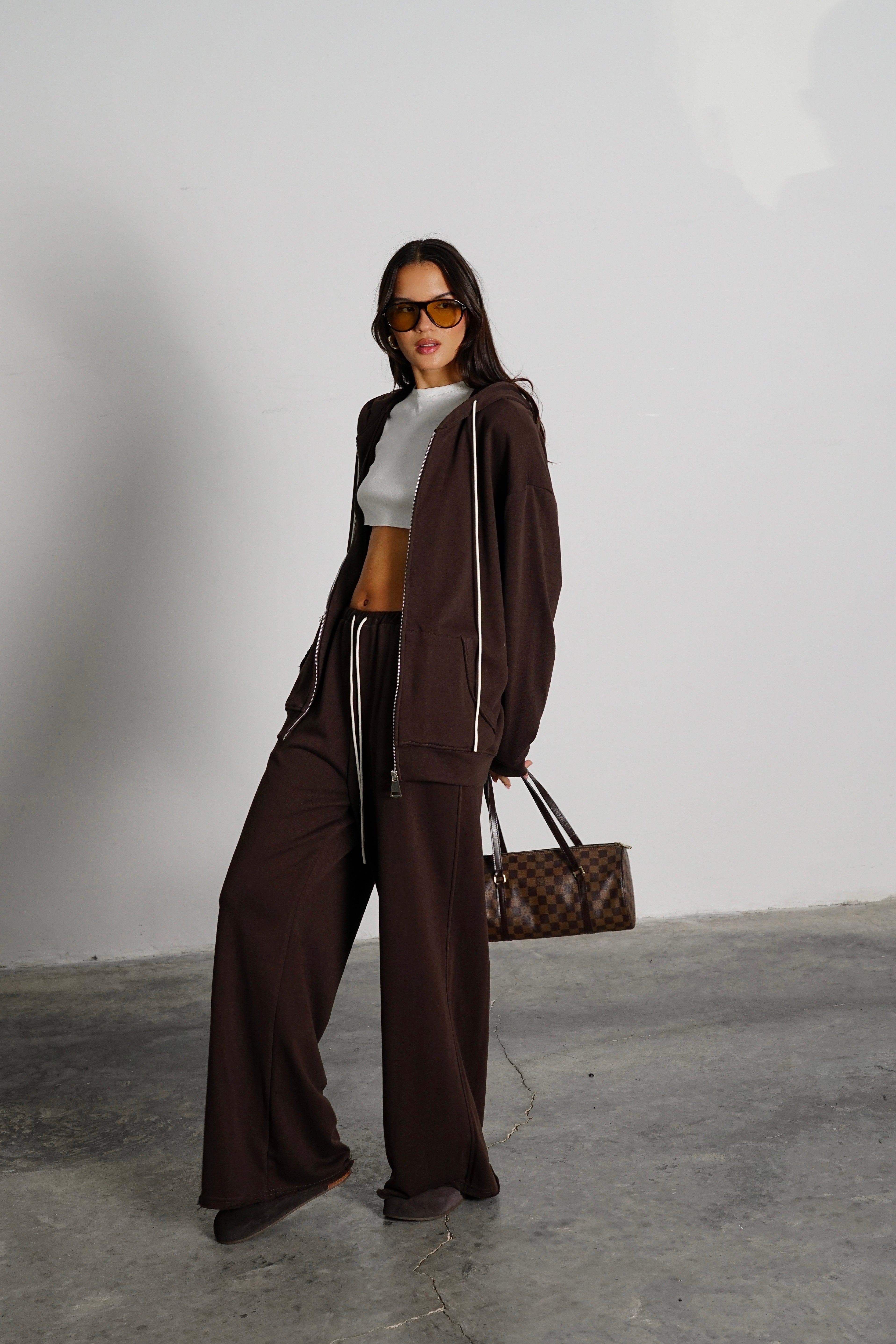 חליפת לובר-חום