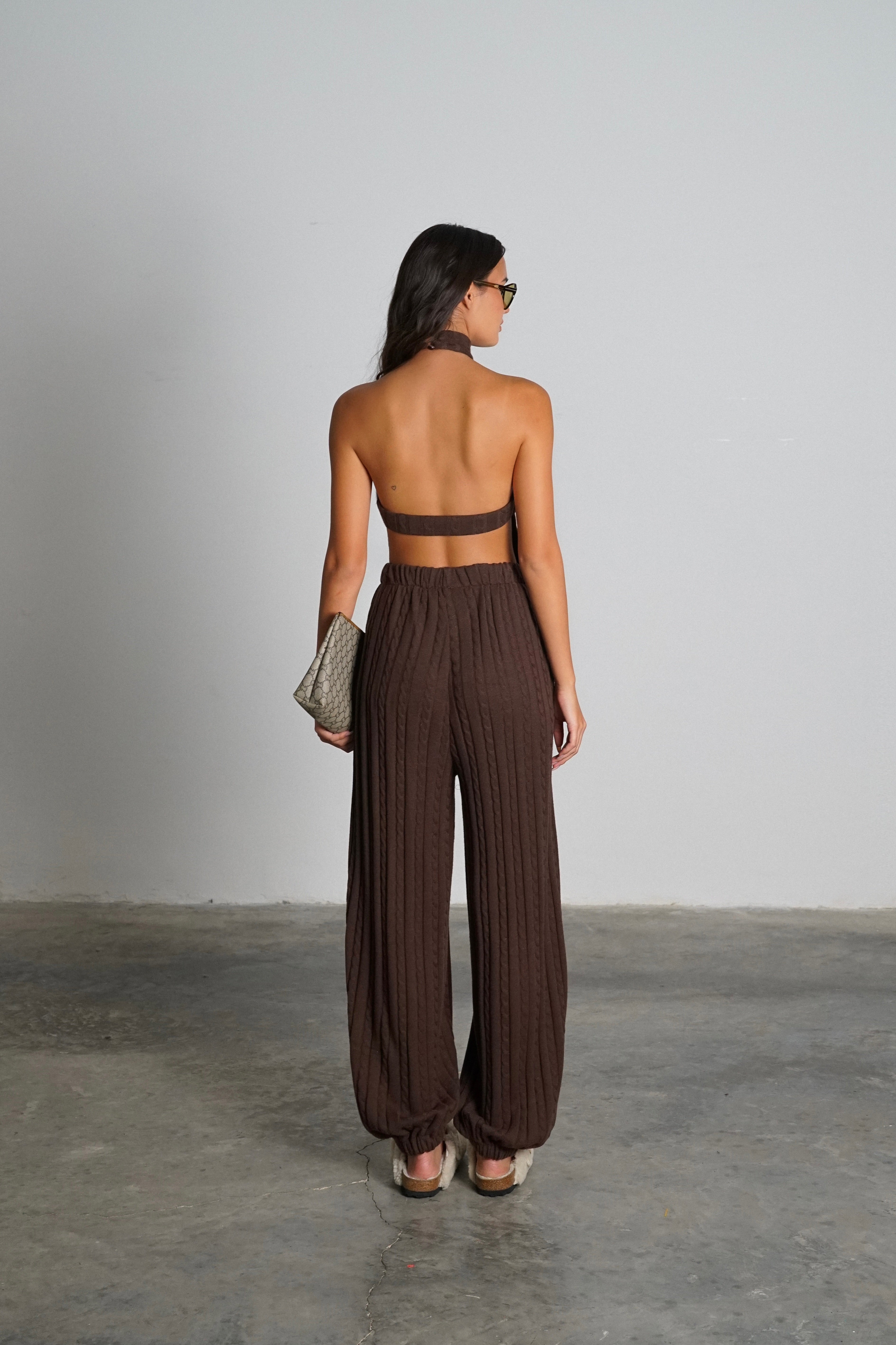 חליפת סיביליה-חום