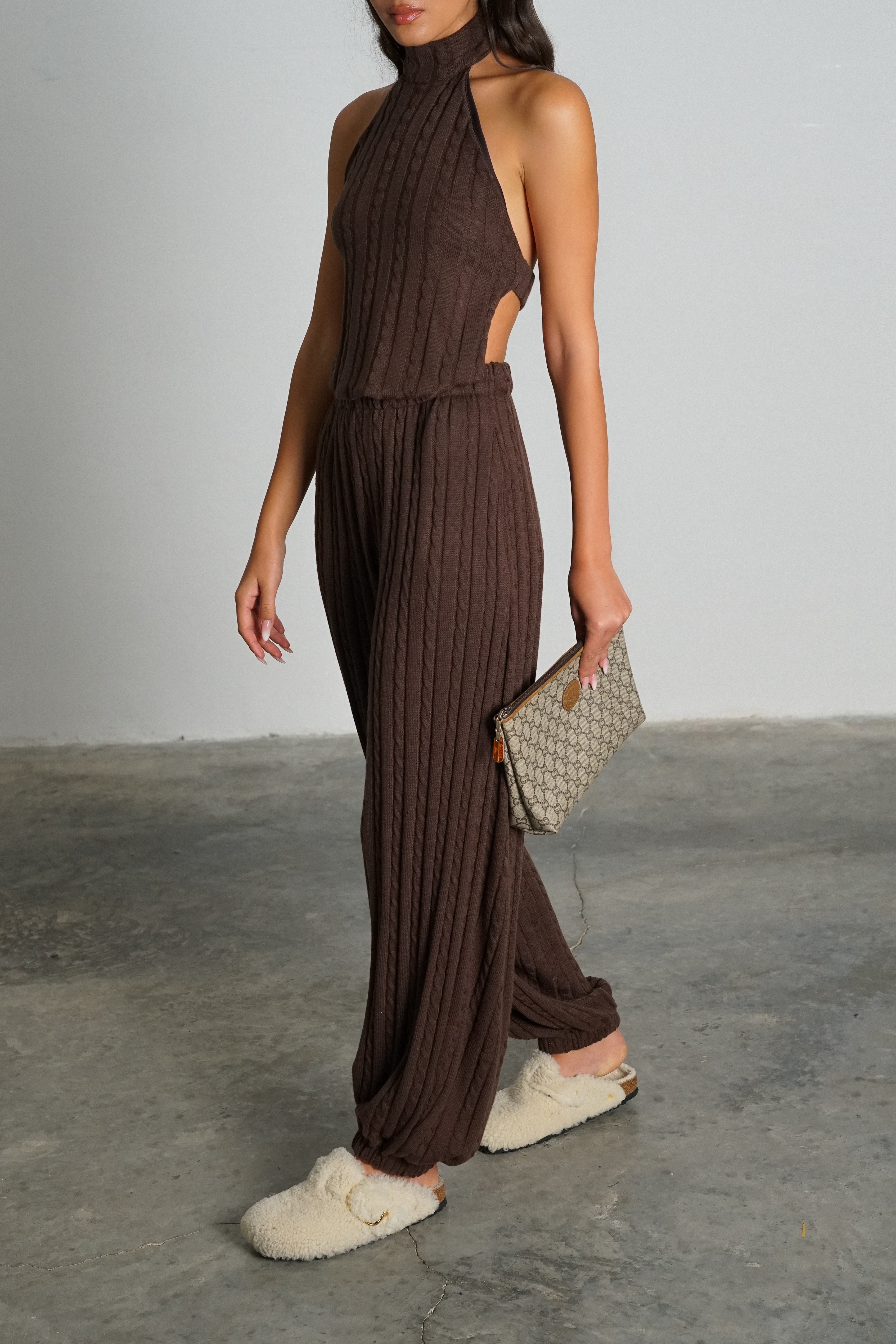 חליפת סיביליה-חום