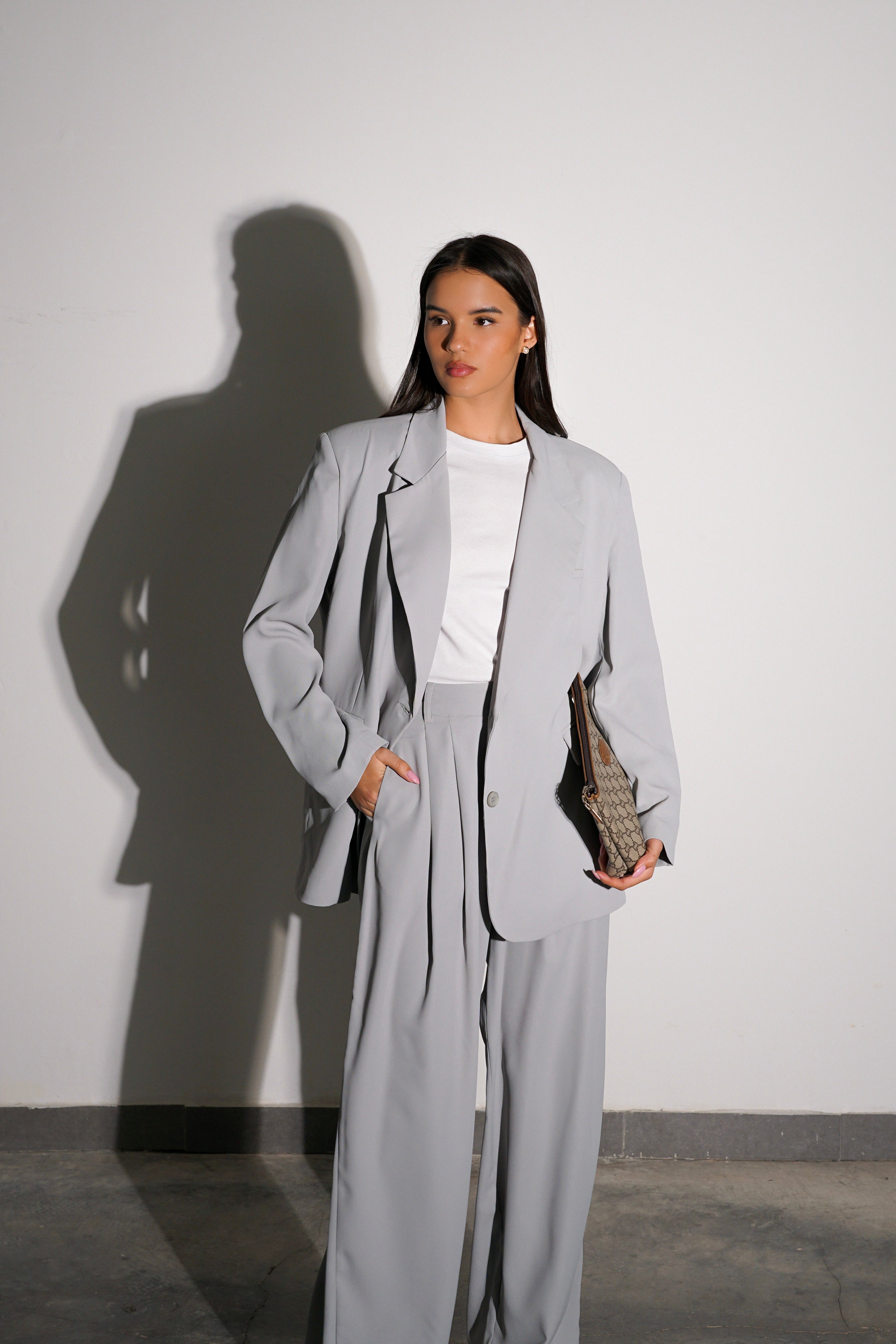 חליפת מיקלה-אפור ירוק