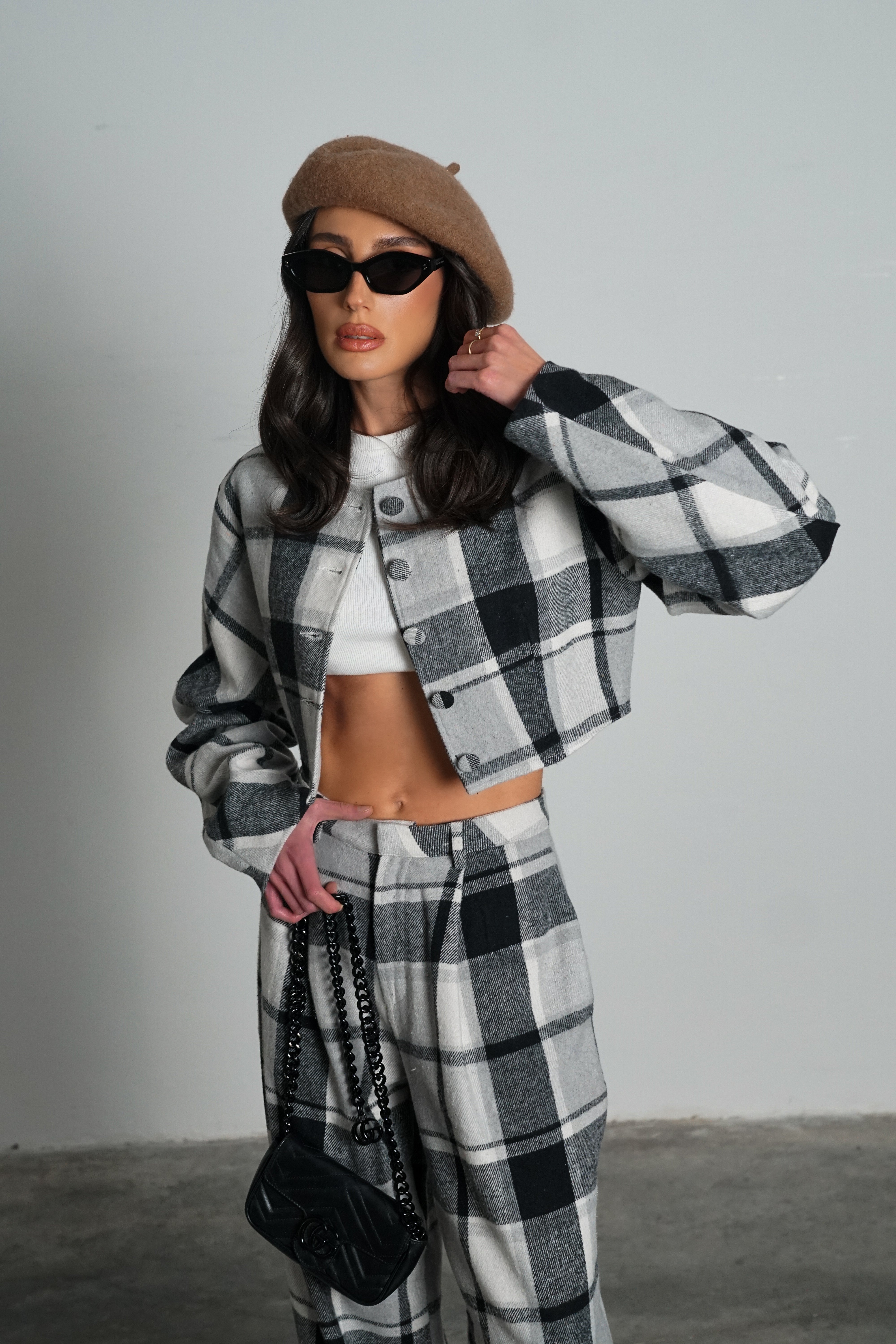 חליפת פטיסר-אפור