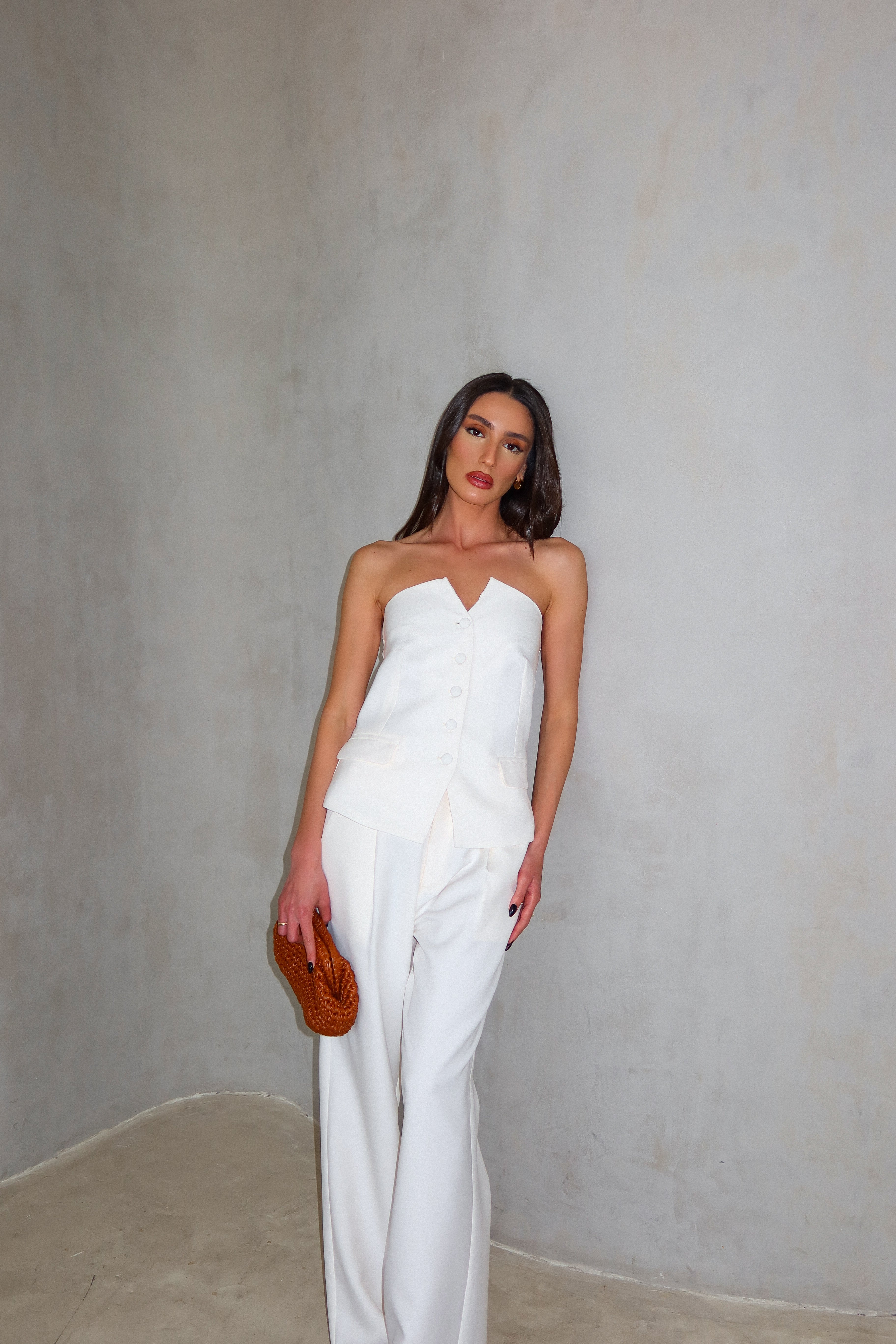 חליפת אנוק-שמנת