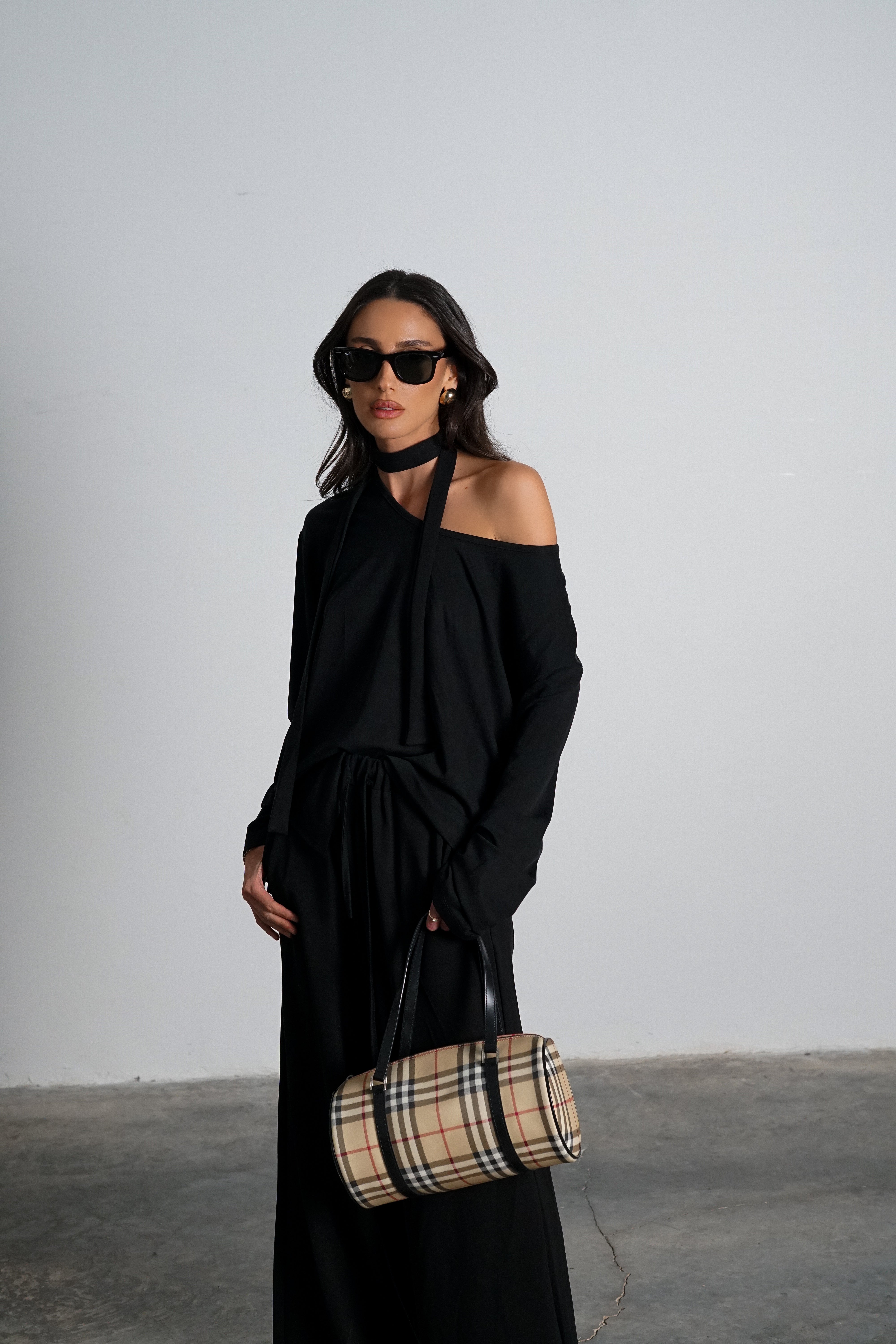 חליפת טימי-שחור