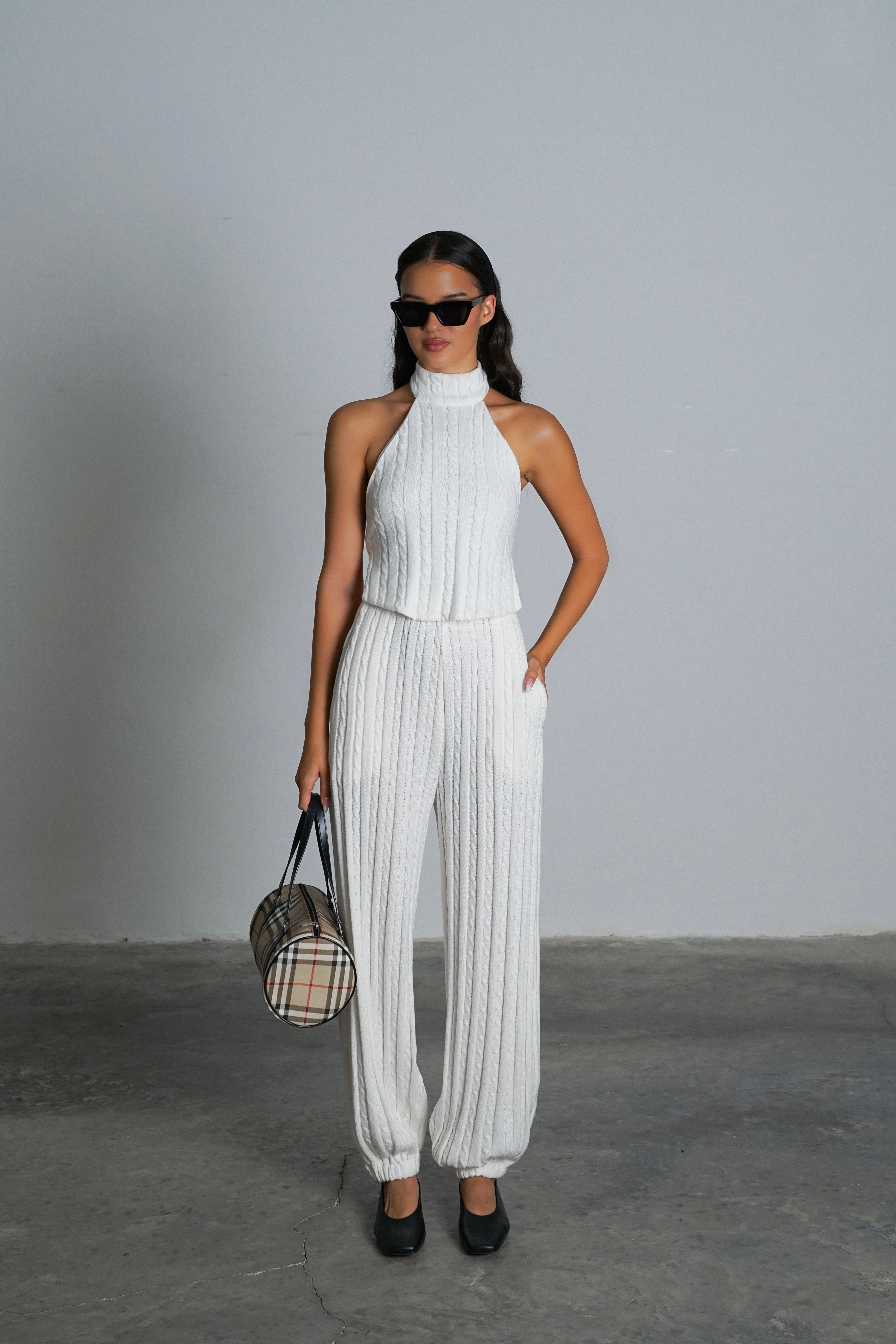 חליפת סיביליה-לבן