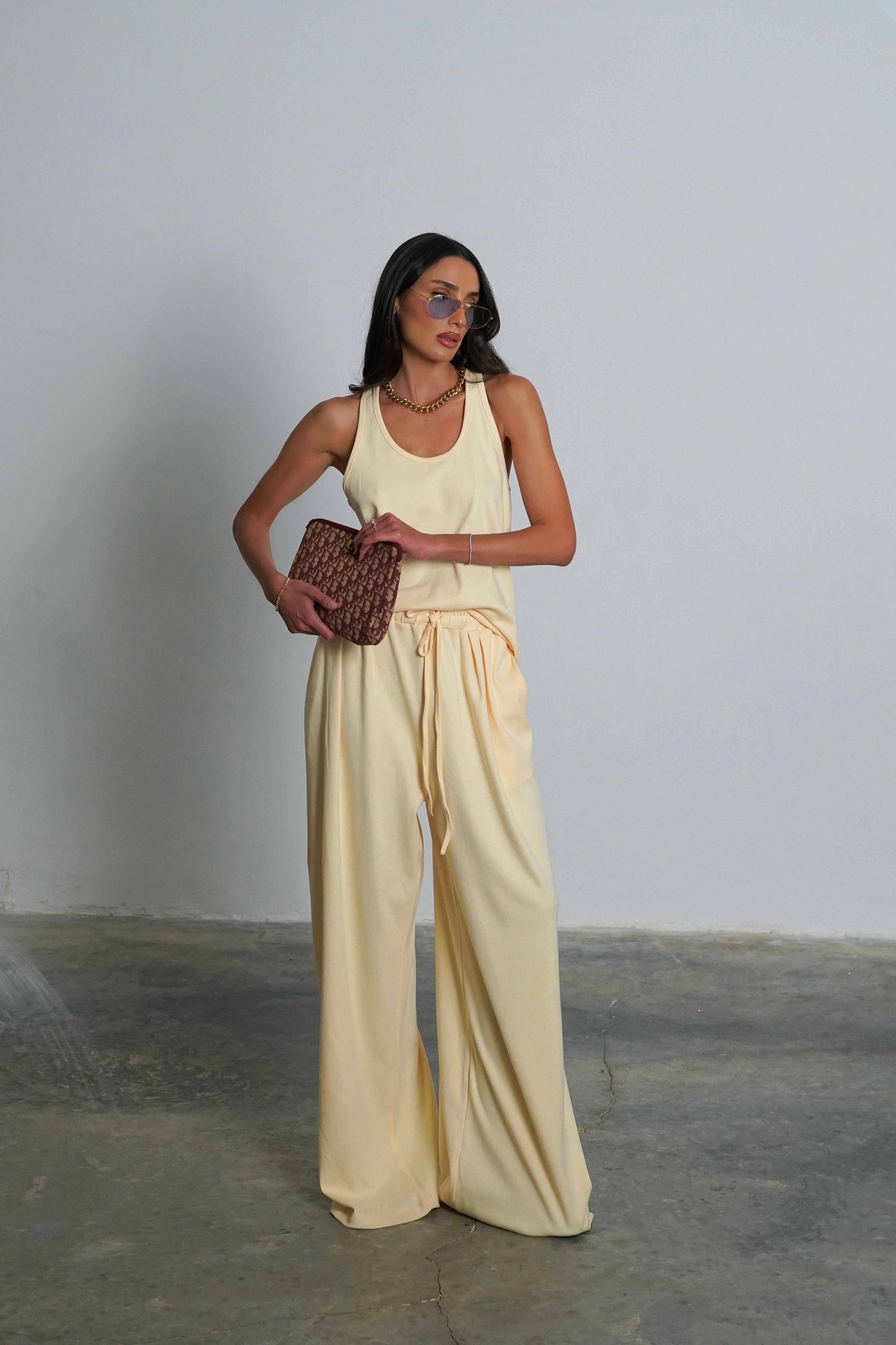 חליפת ג'ין-צהוב בננה