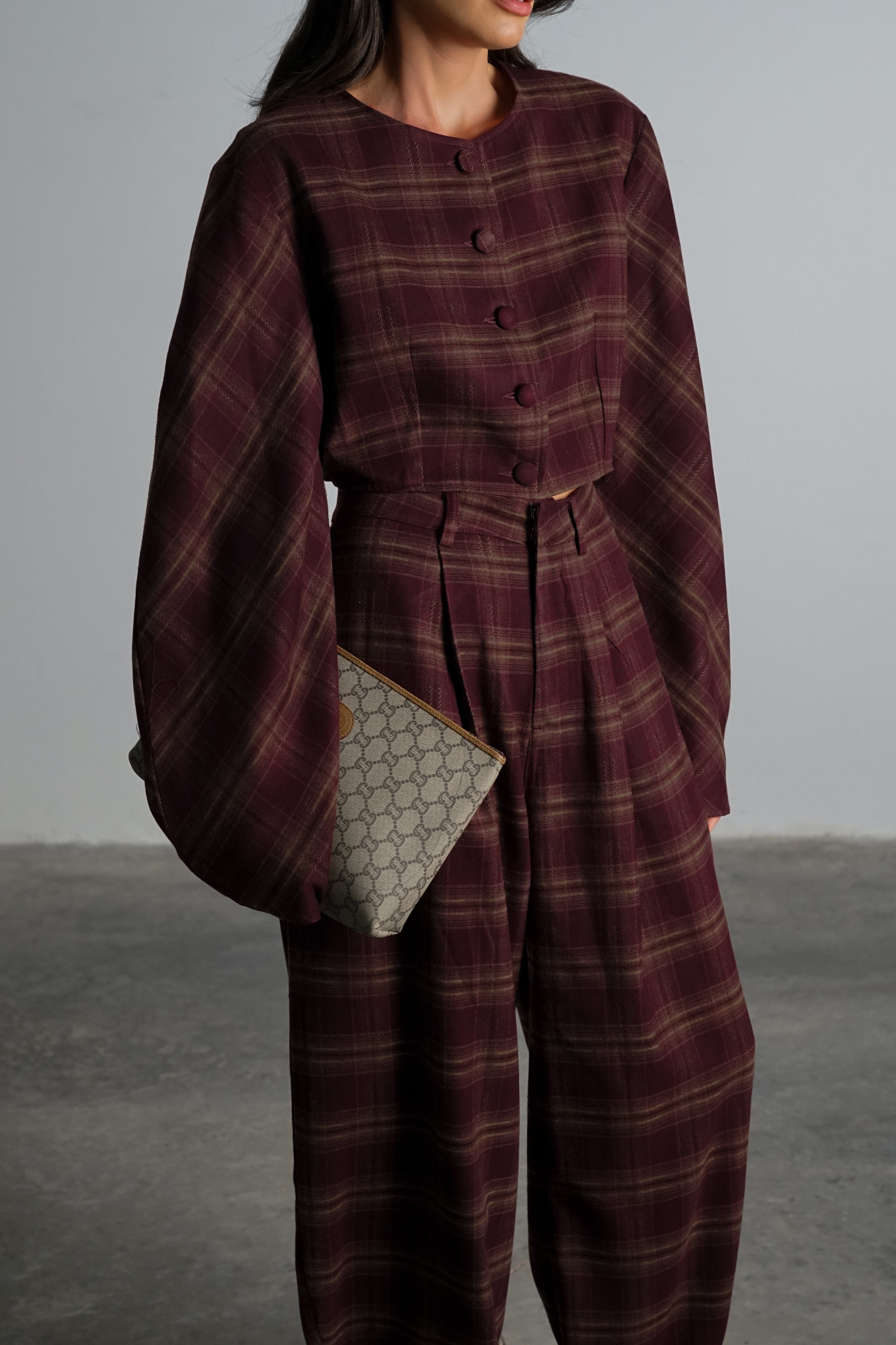 חליפת פטיסר-בורדו