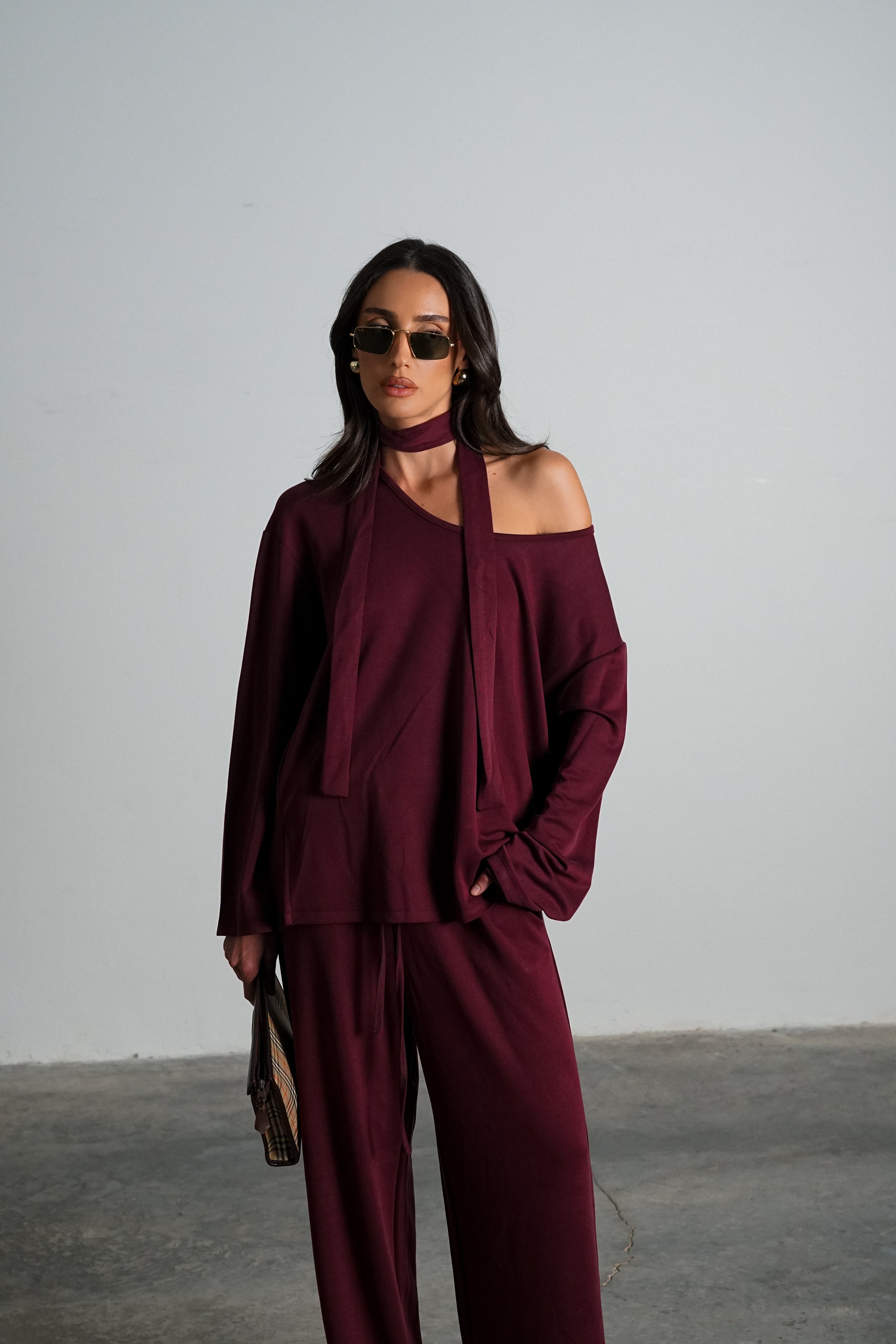 חליפת טימי-בורדו