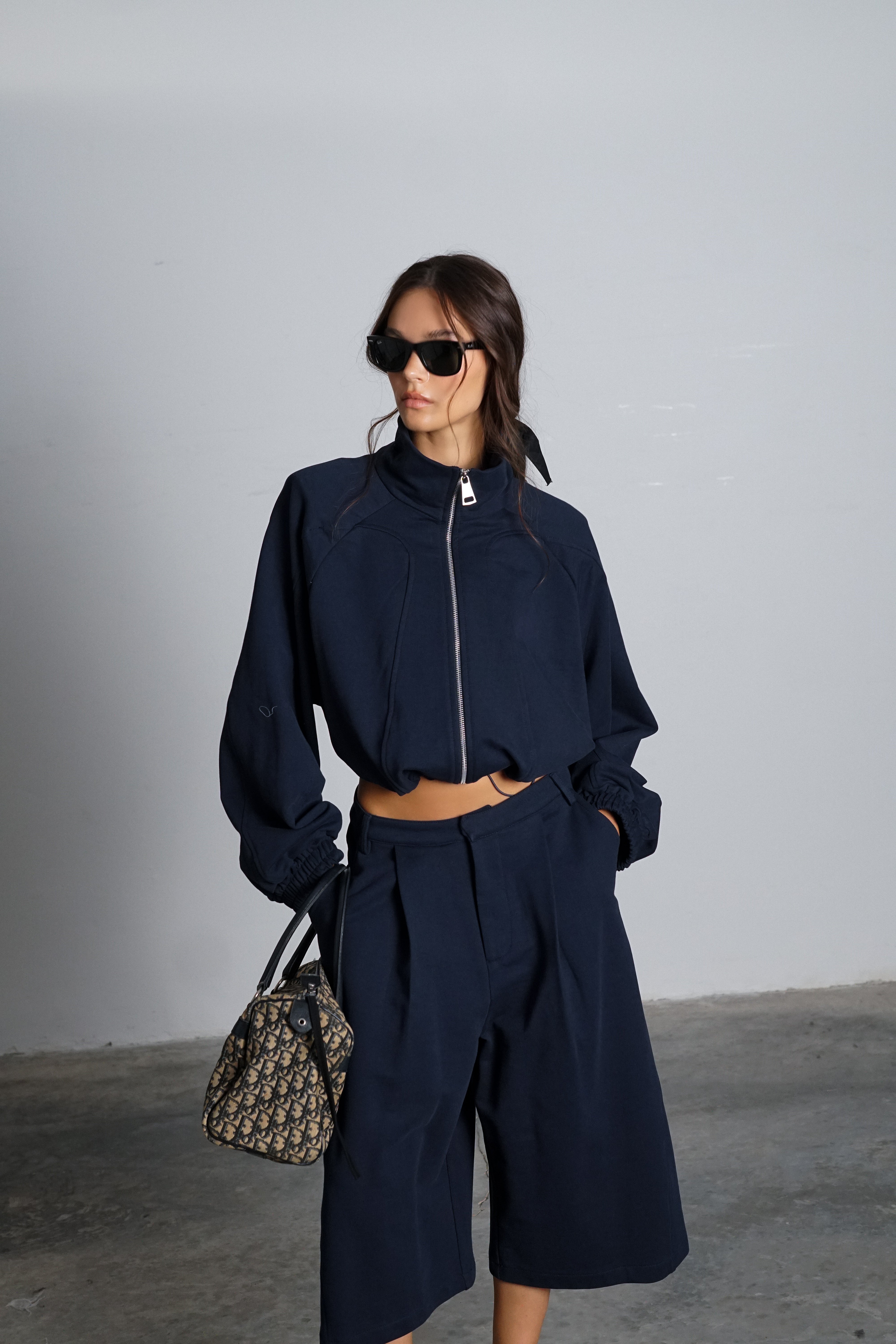 חליפת אדאמס-כחול