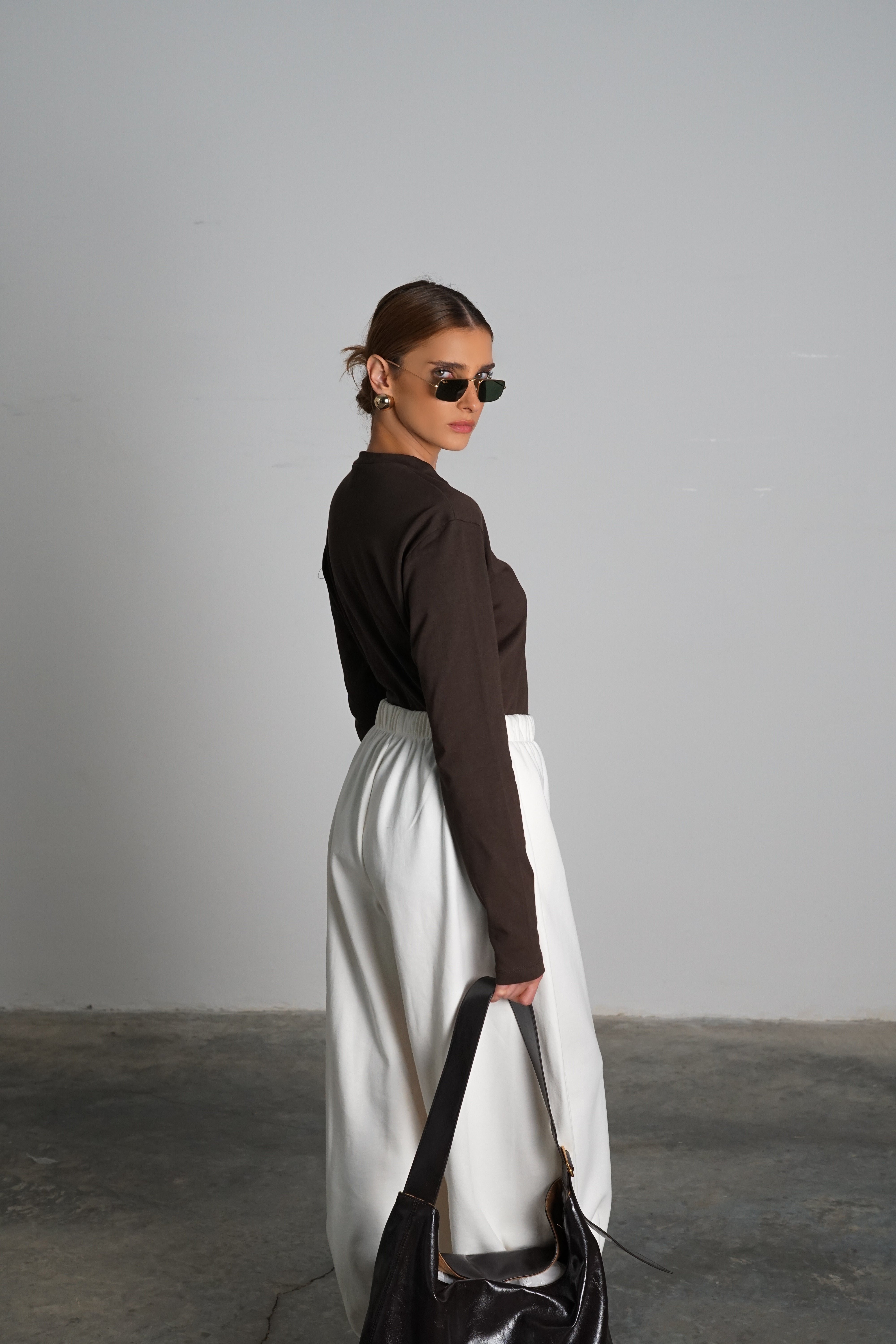 חולצת בייסיקלי-חום