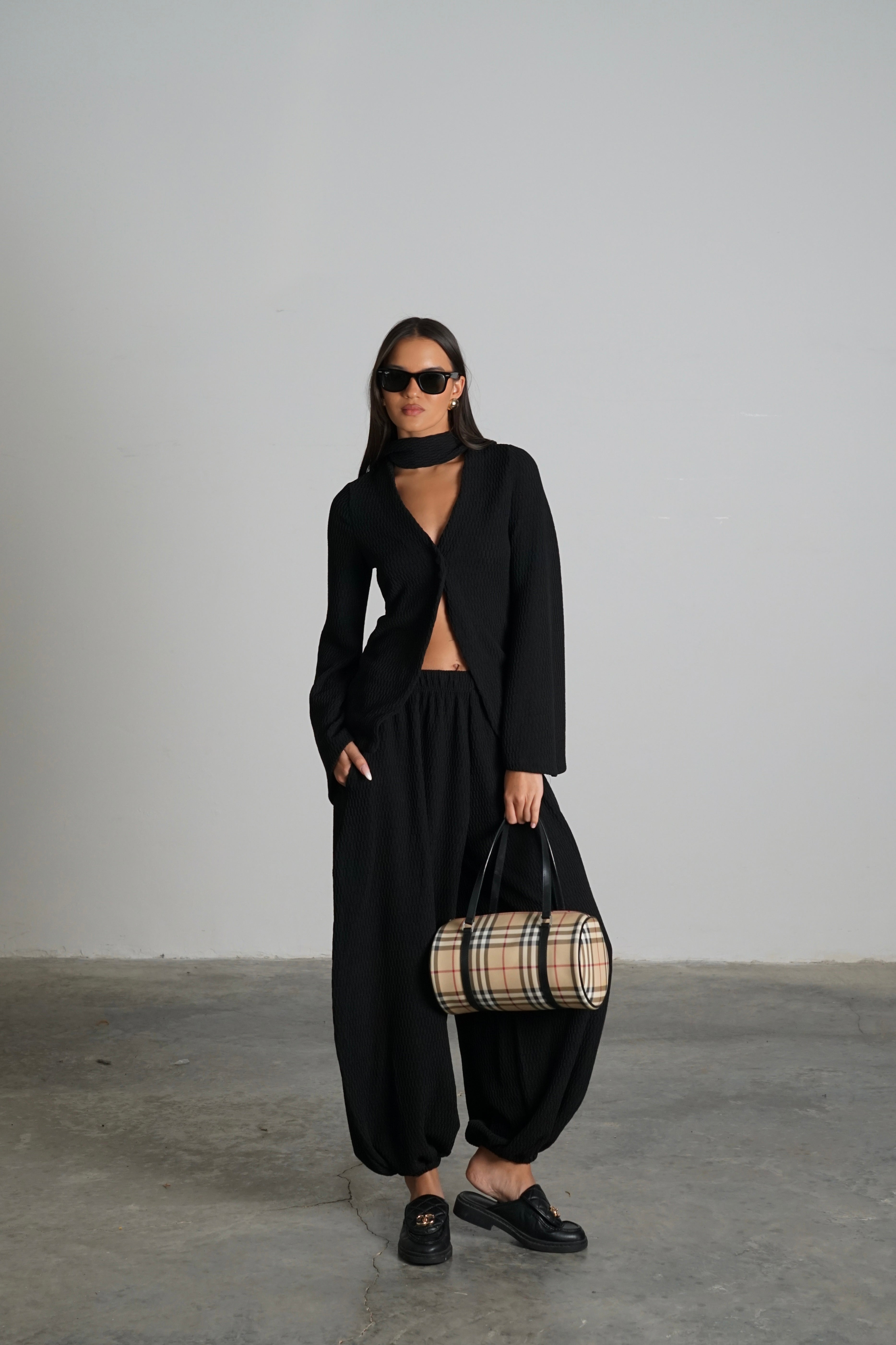 חליפת סאבלט-שחור