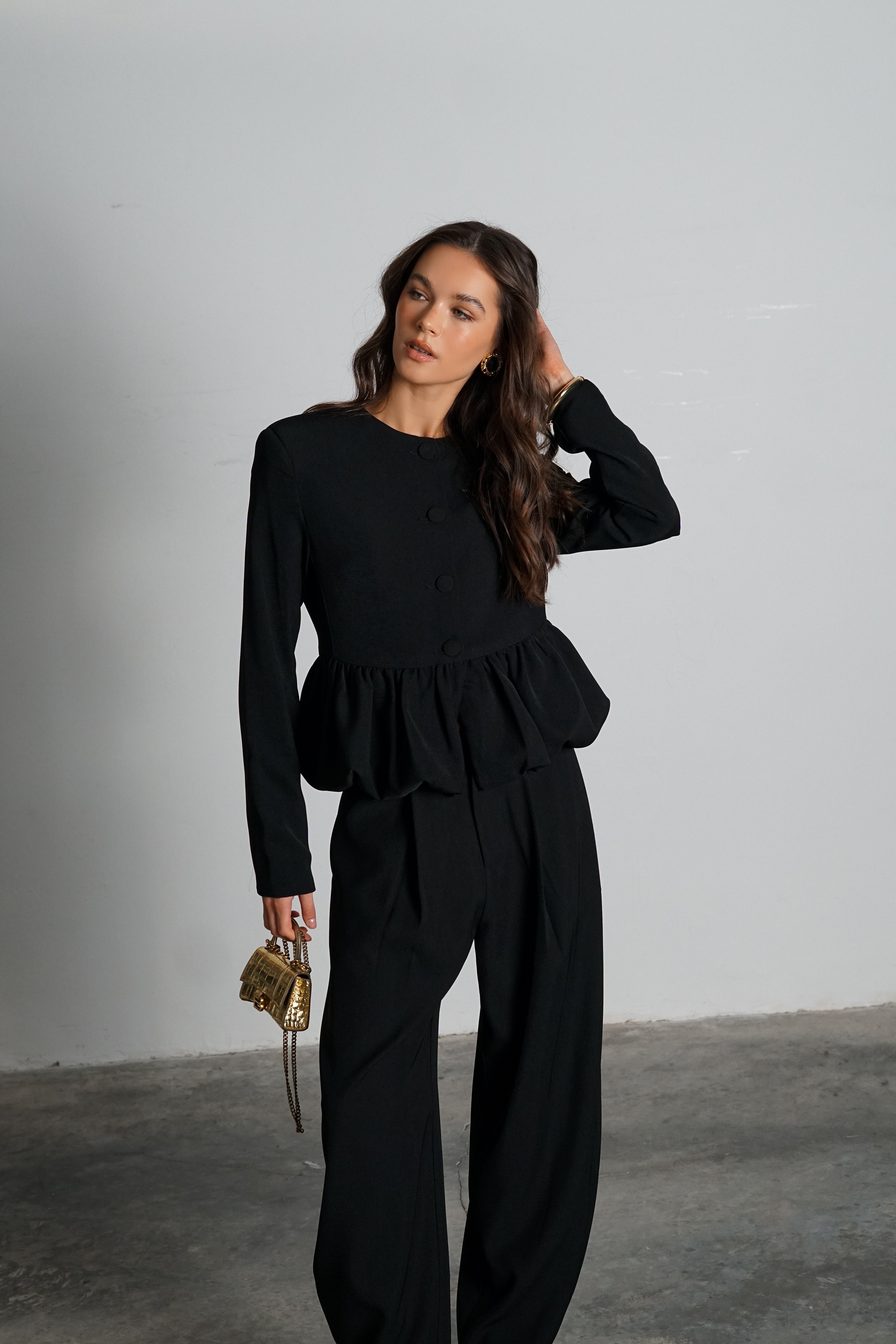 חליפת מנואלה