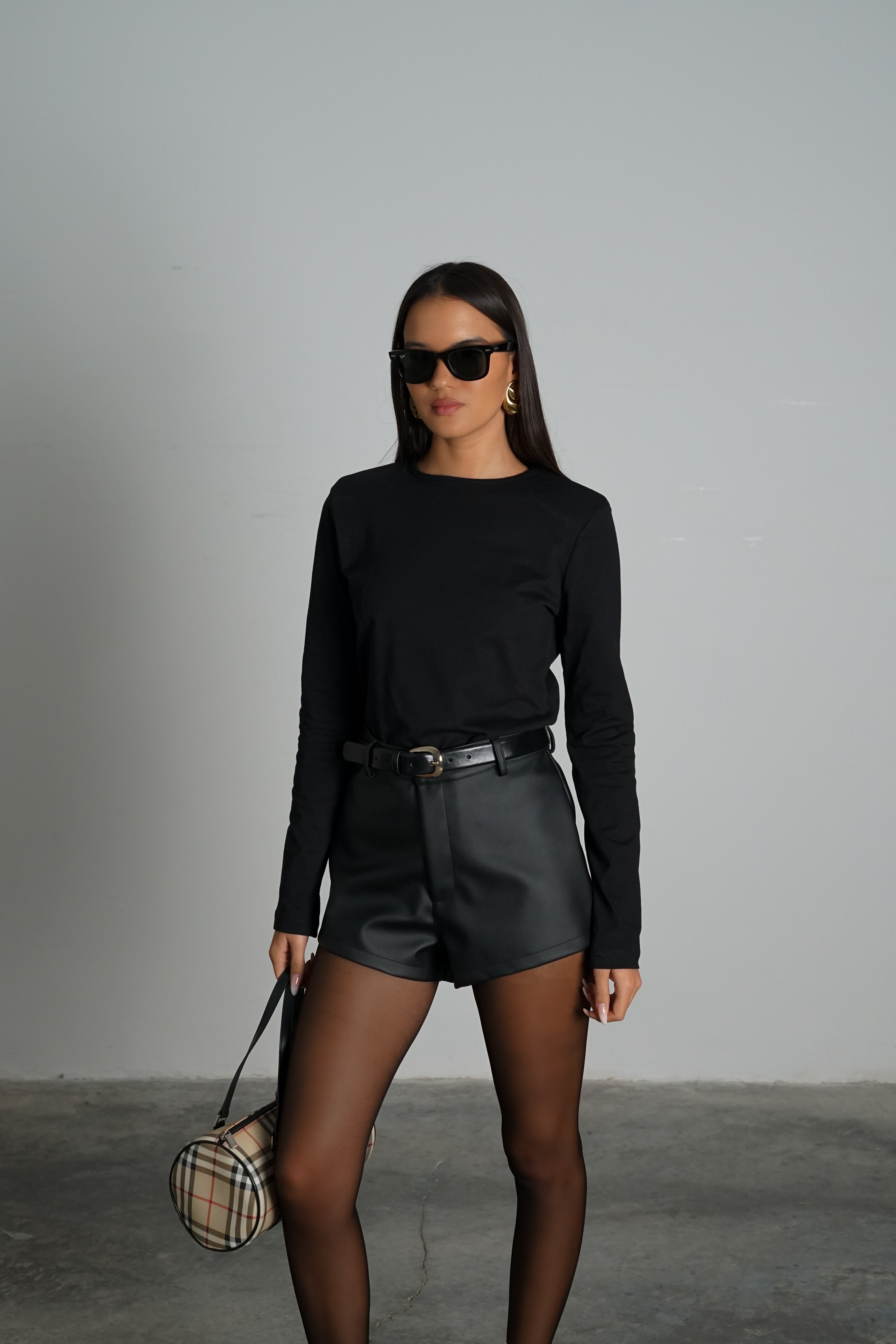 חולצת אייבורי-שחור