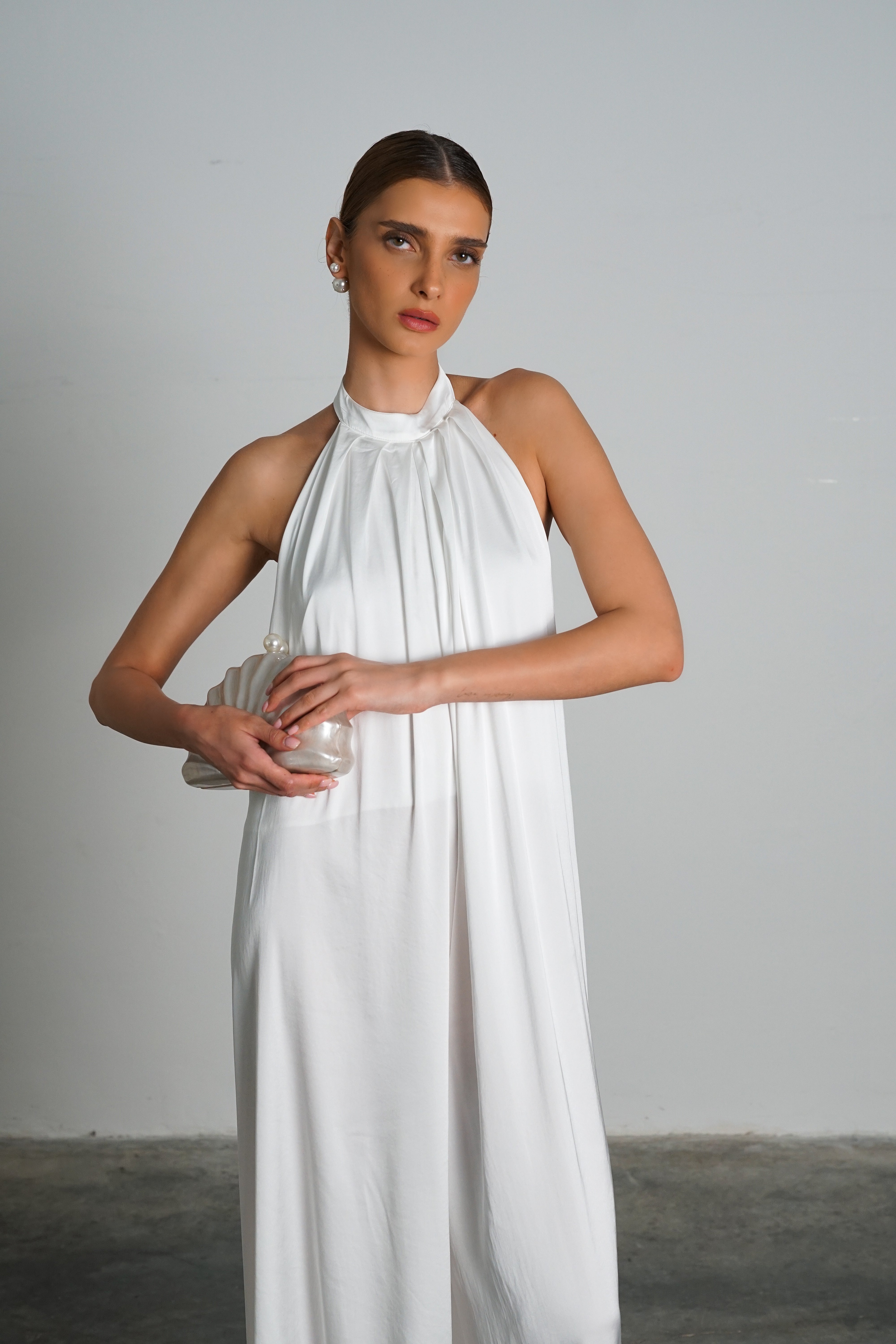 אוברול קורטי-לבן