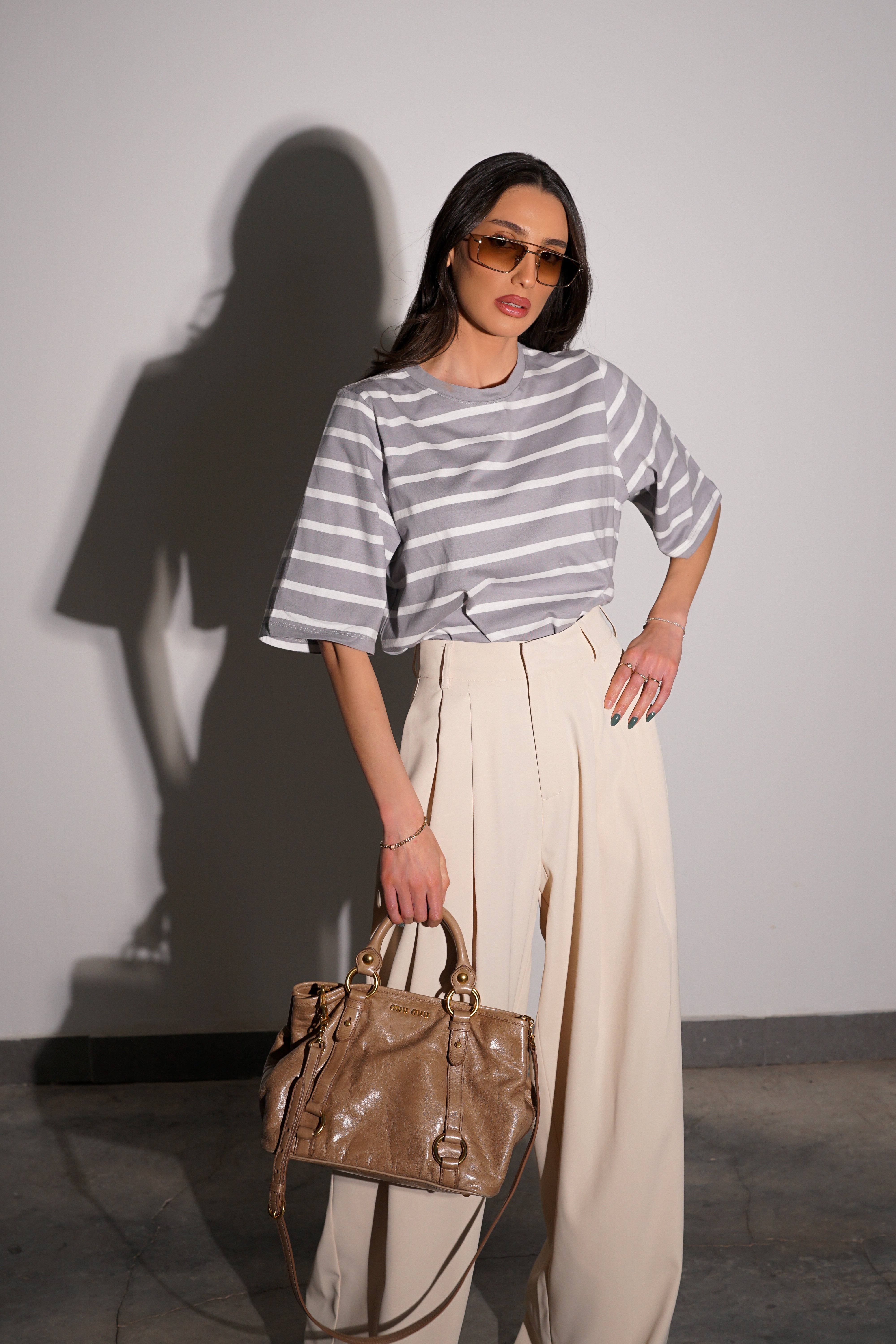 חולצת בייסיק פיי-אפור