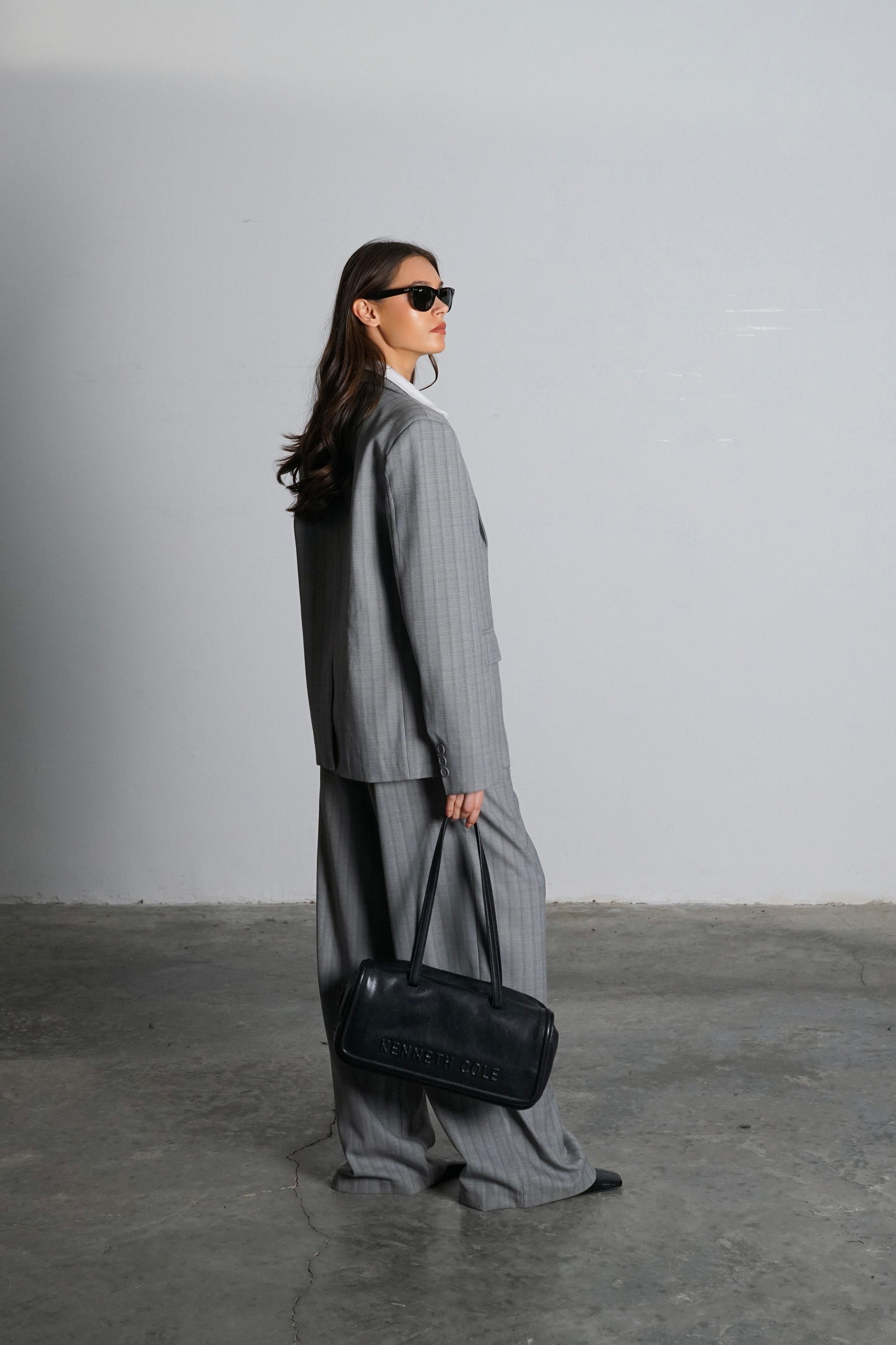 חליפת ארקאי-אפור בהיר