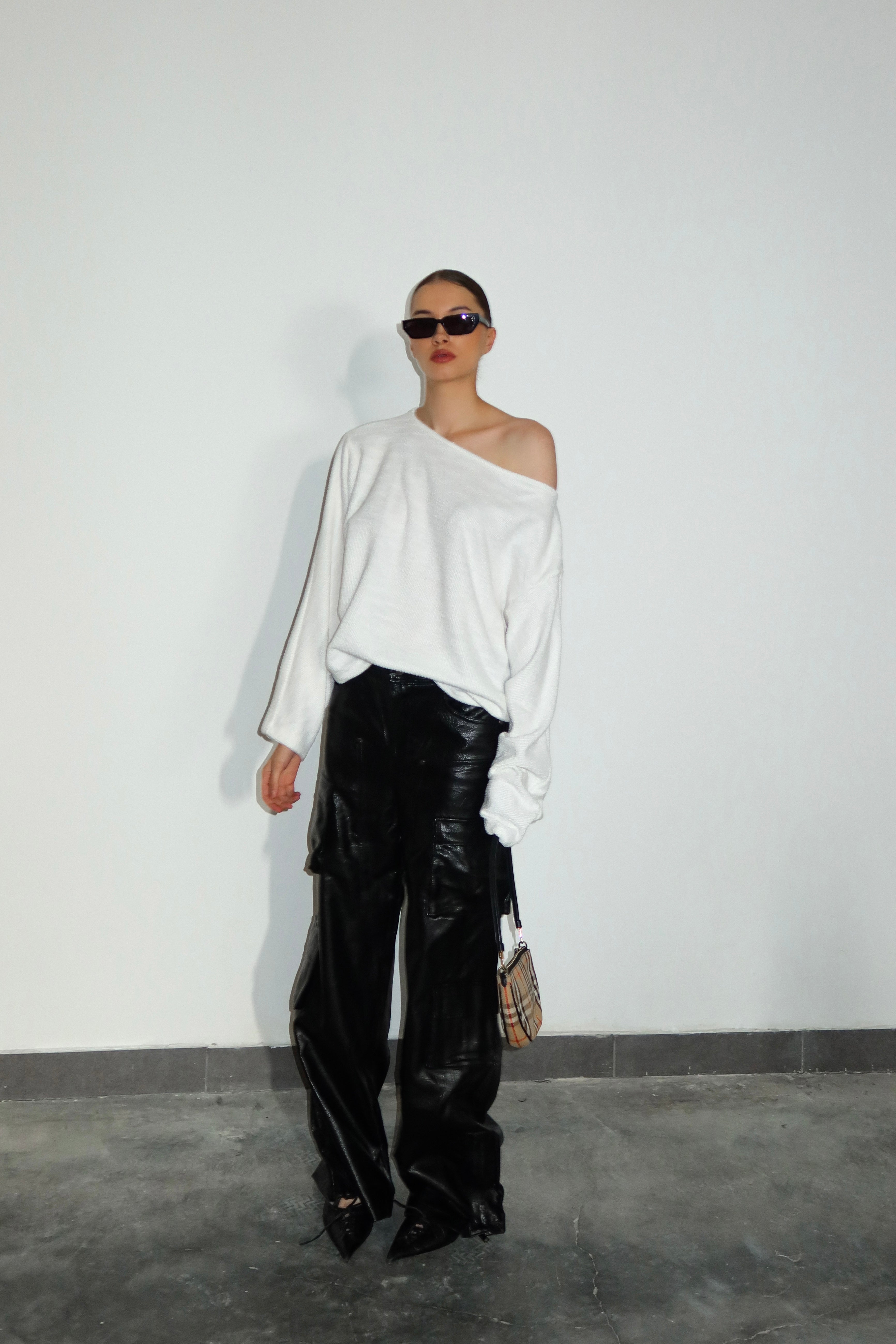 חולצת ג׳סטין-לבן