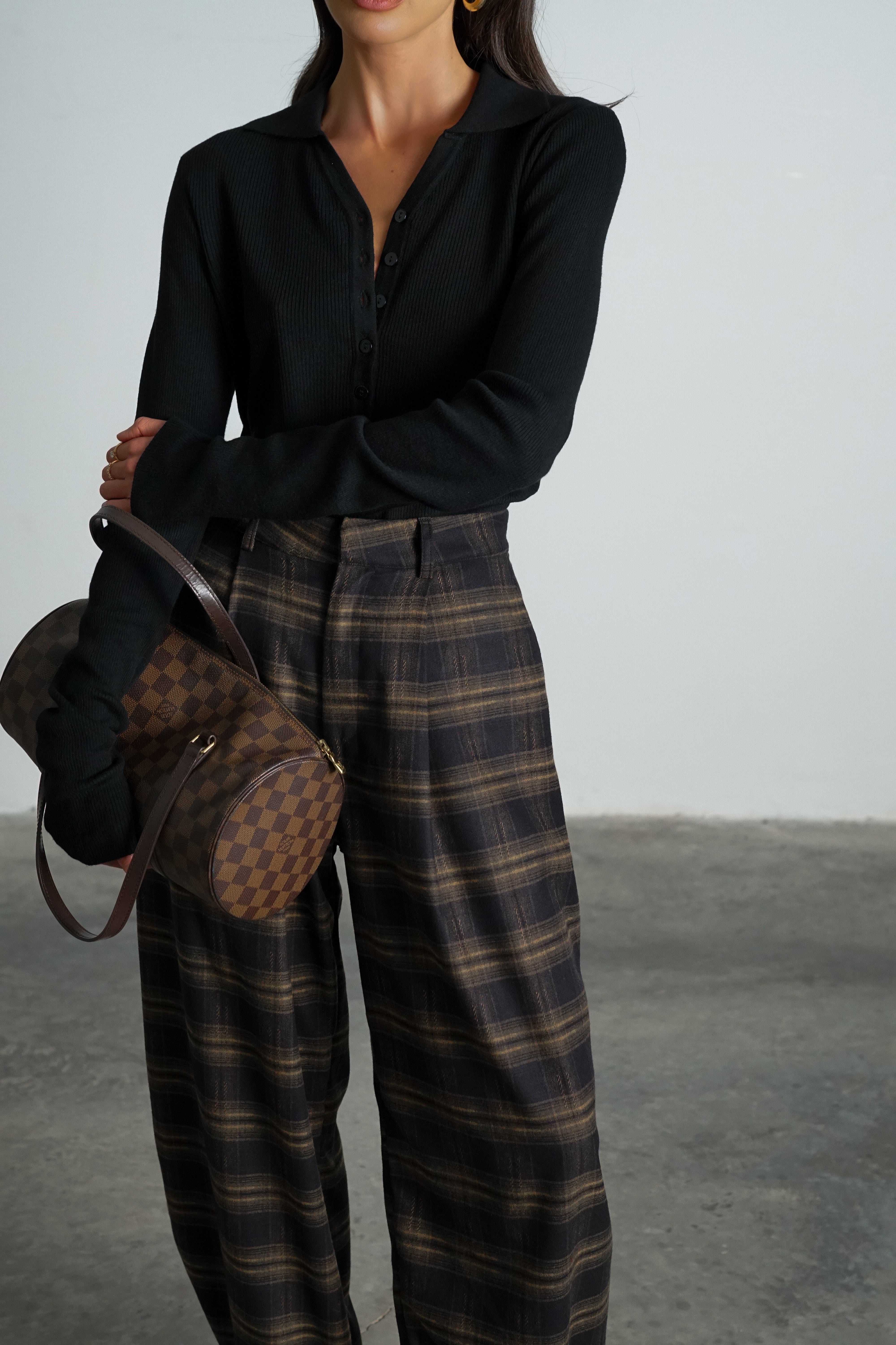 חולצת פלאה-שחור