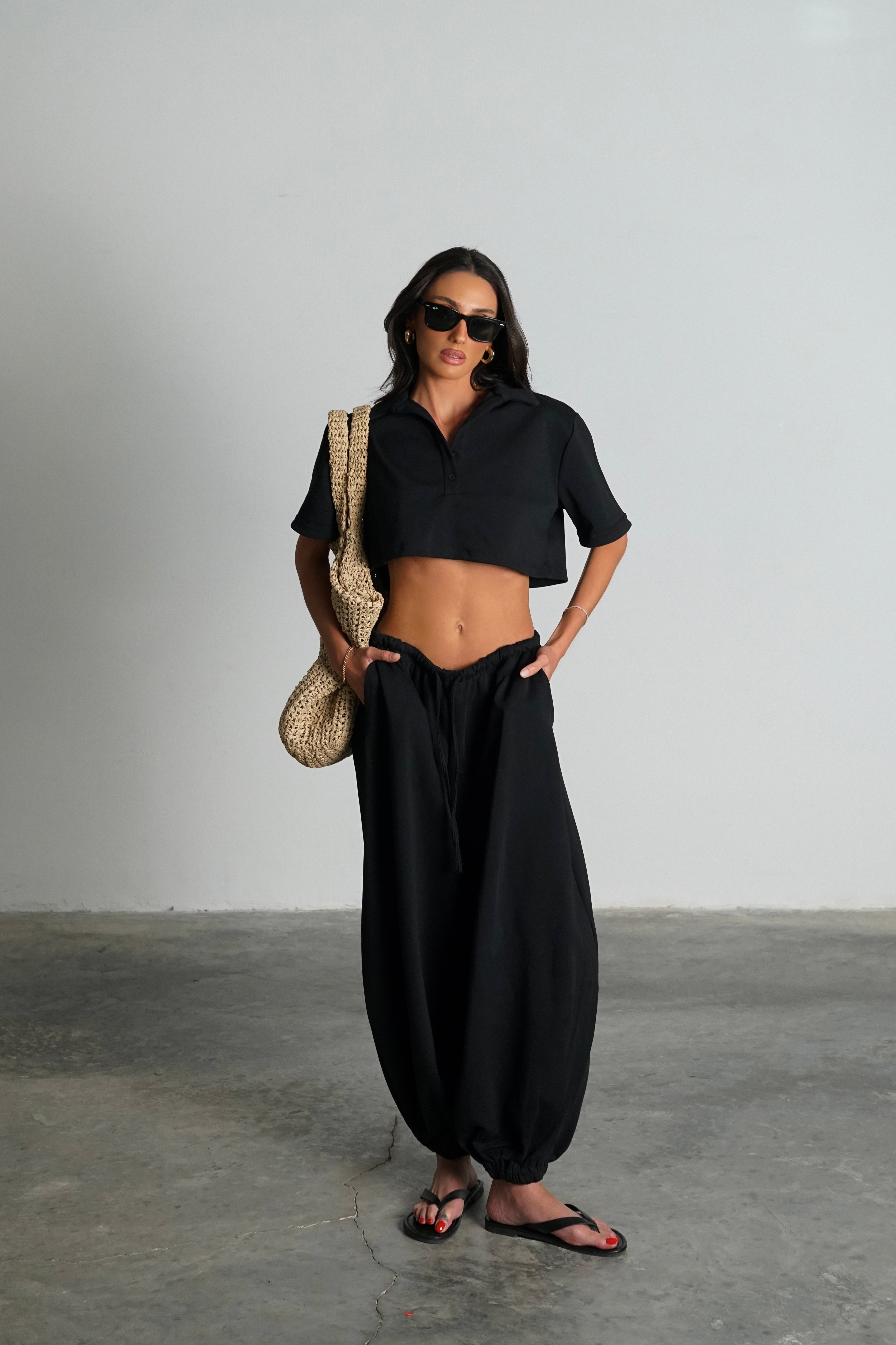 חליפת בלום-שחור