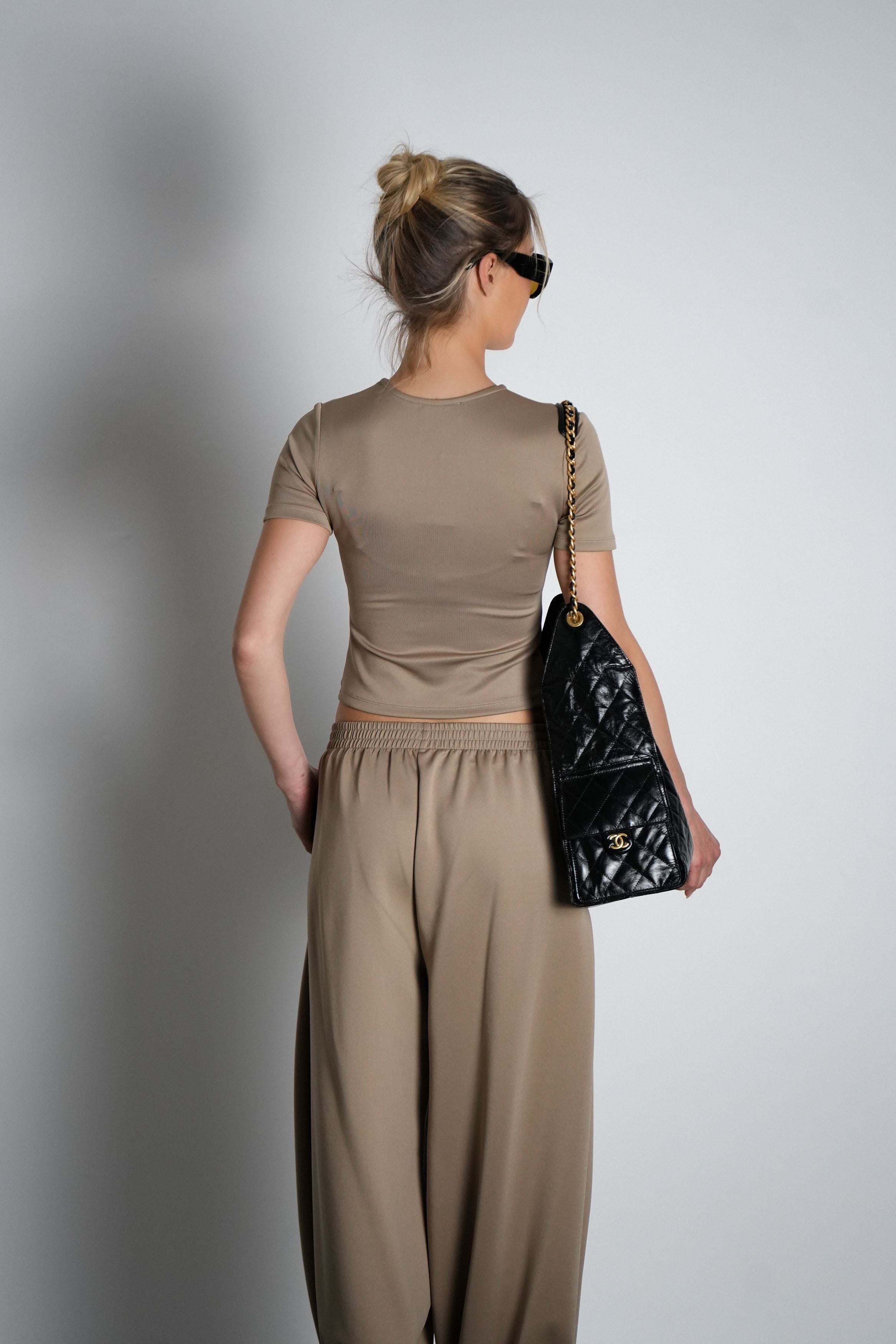 חליפת סופט-מוקה