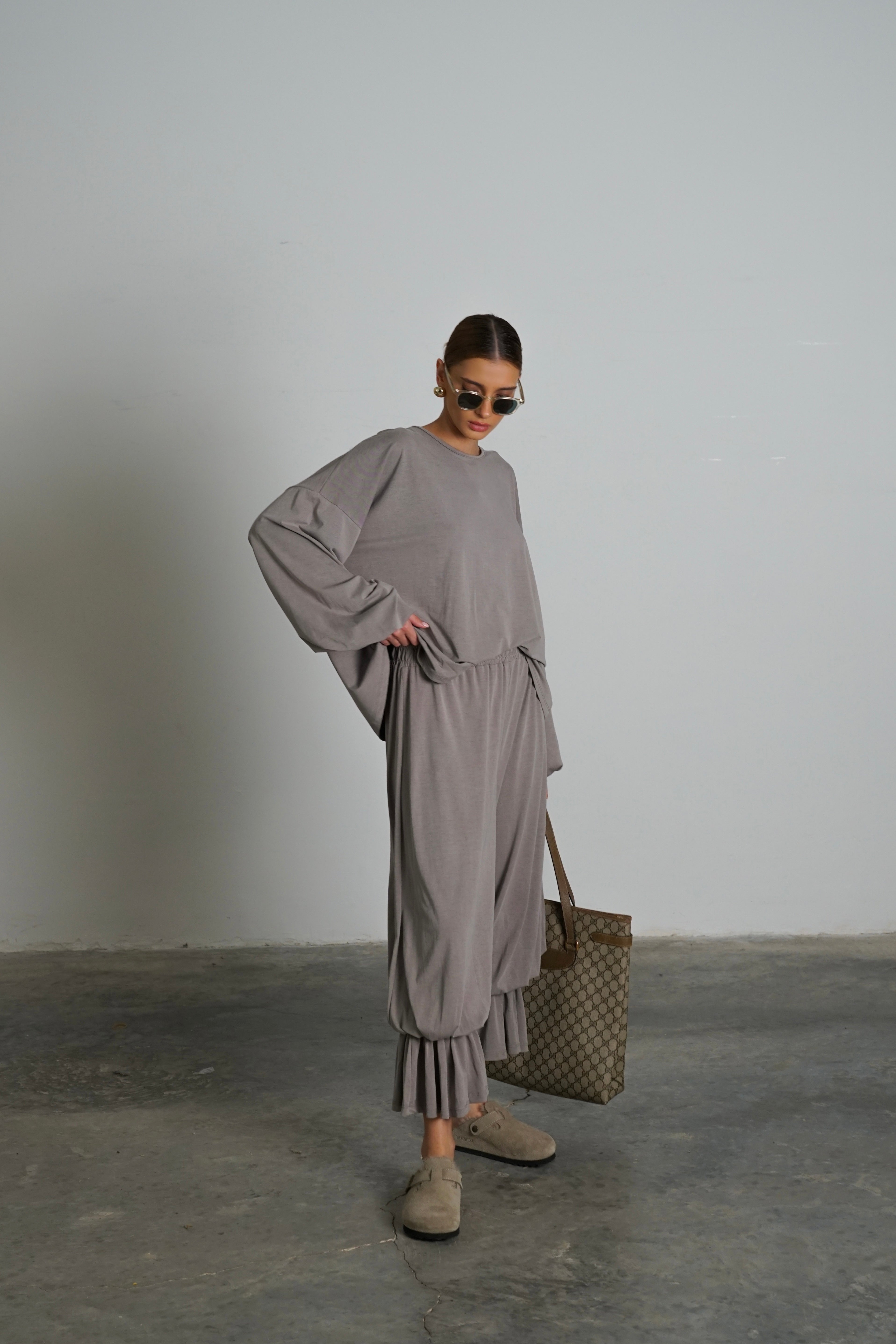 חליפת גאלה-אפור