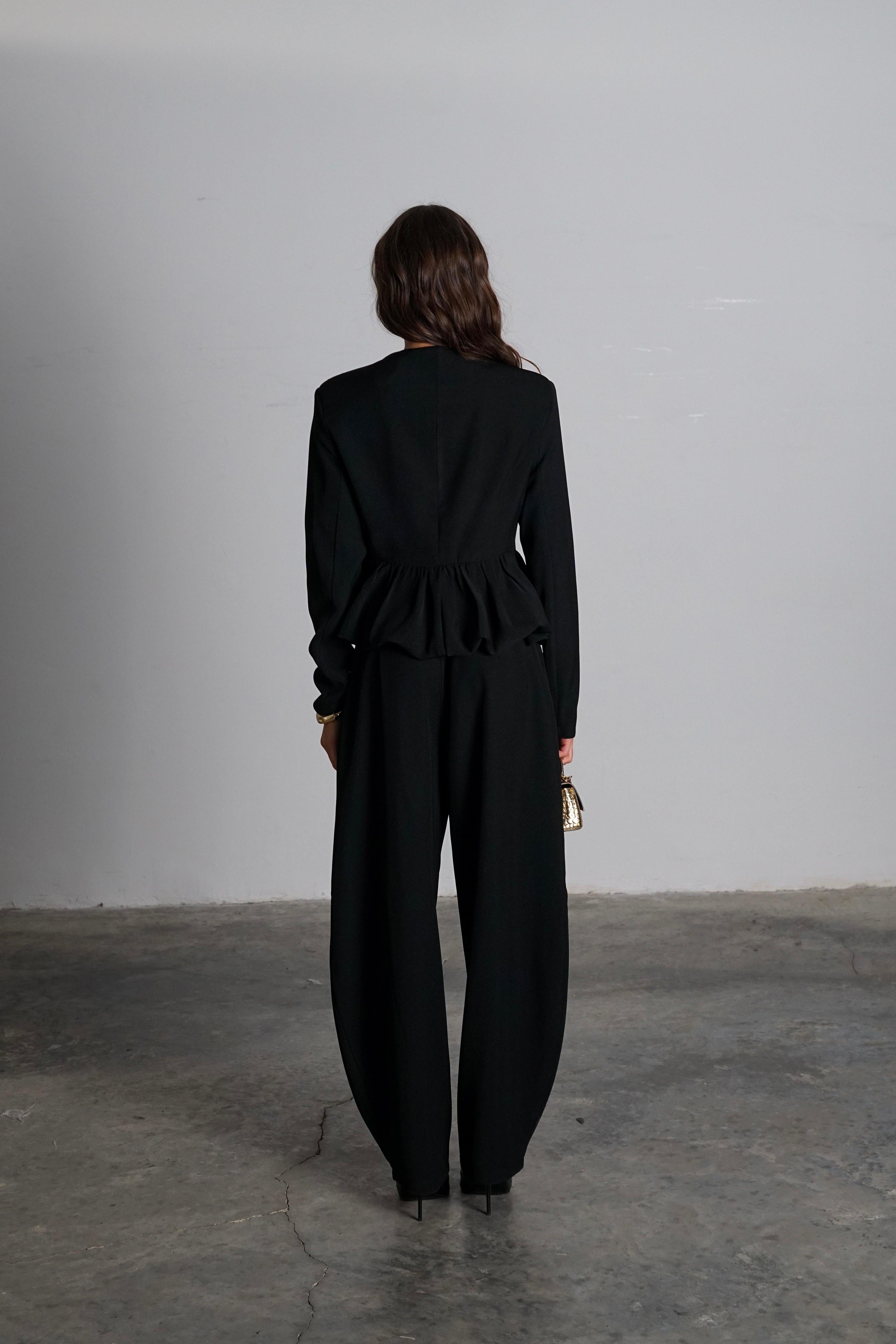 חליפת מנואלה