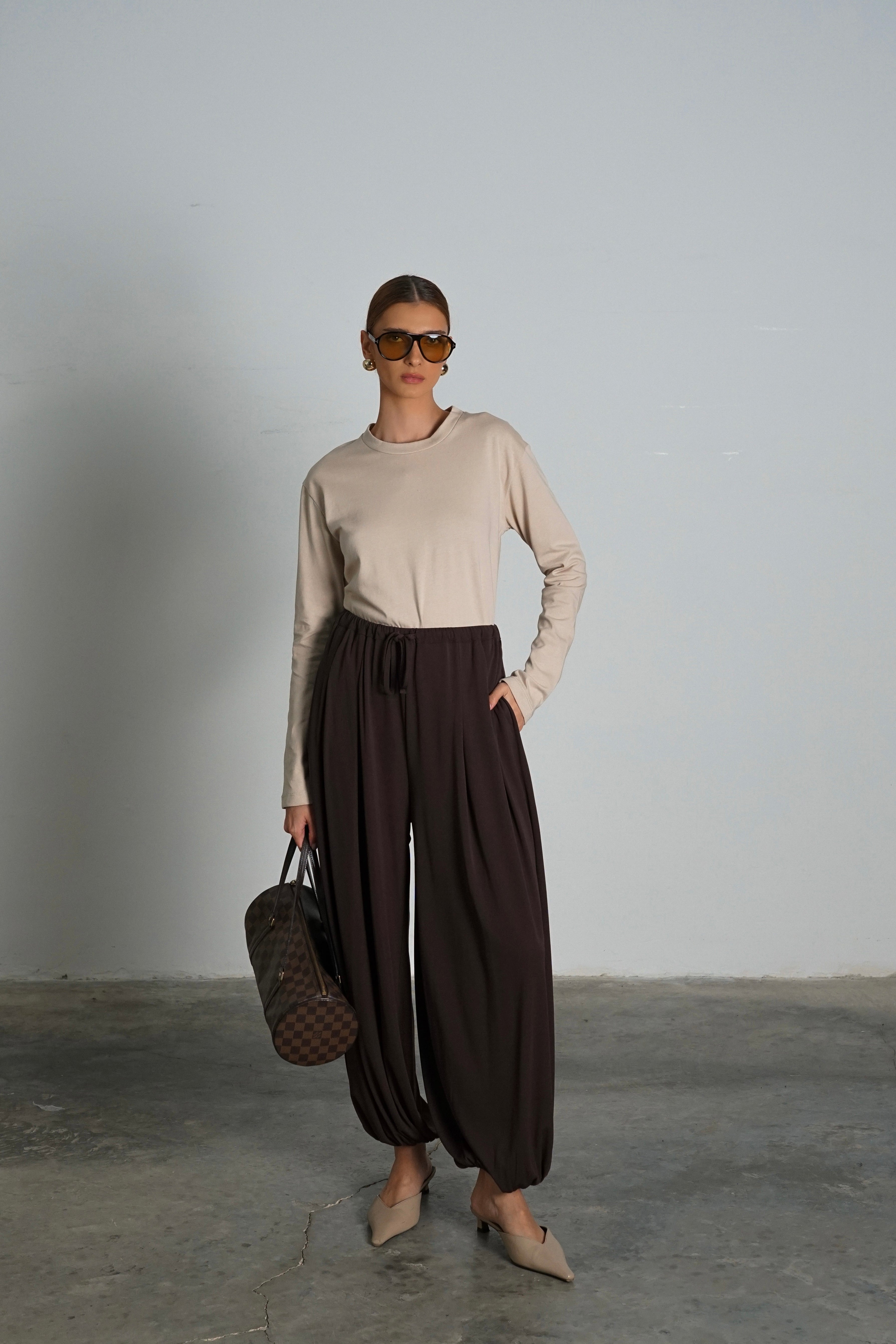 חולצת בייסיקלי-אבן