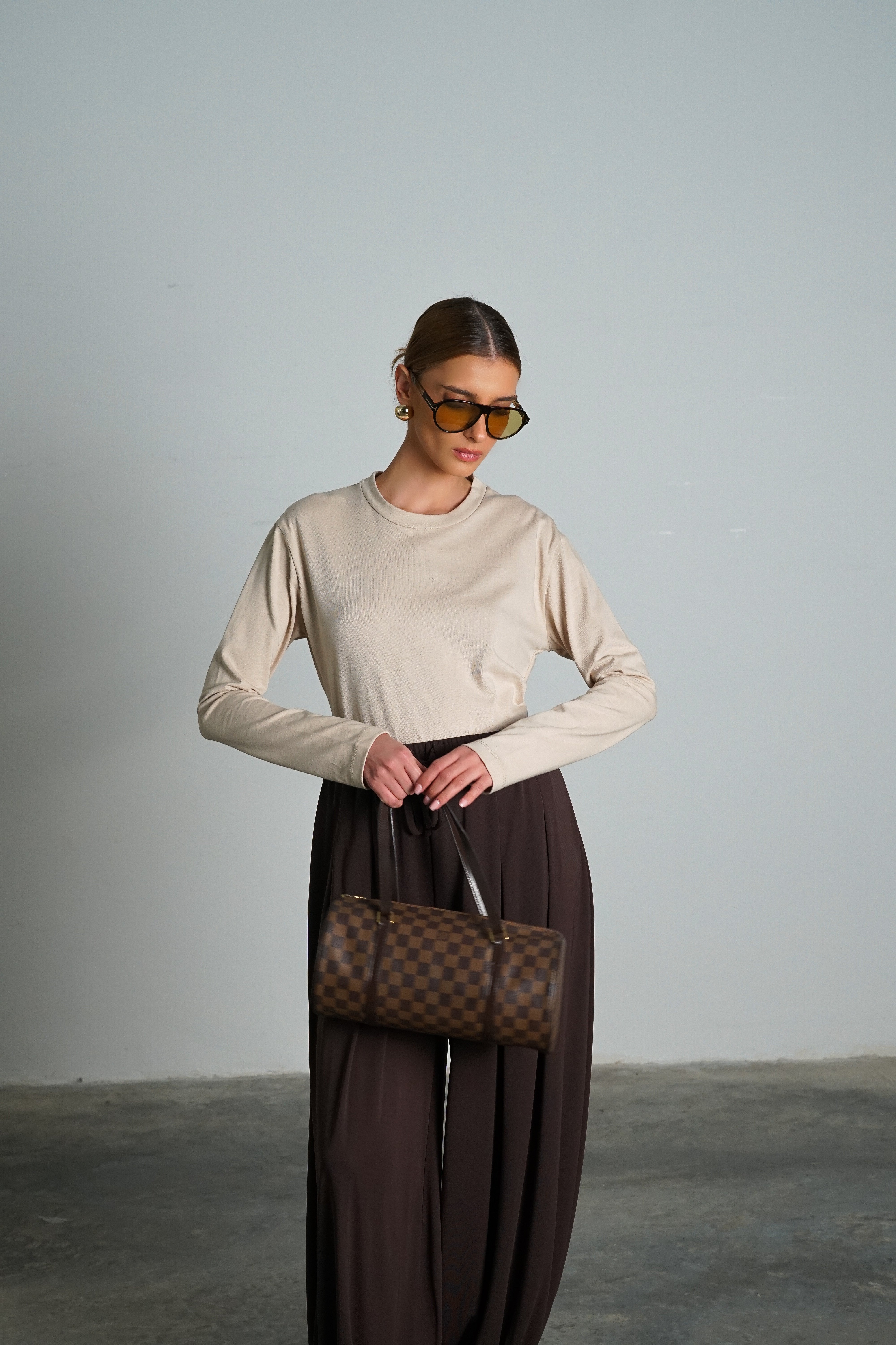 חולצת בייסיקלי-אבן