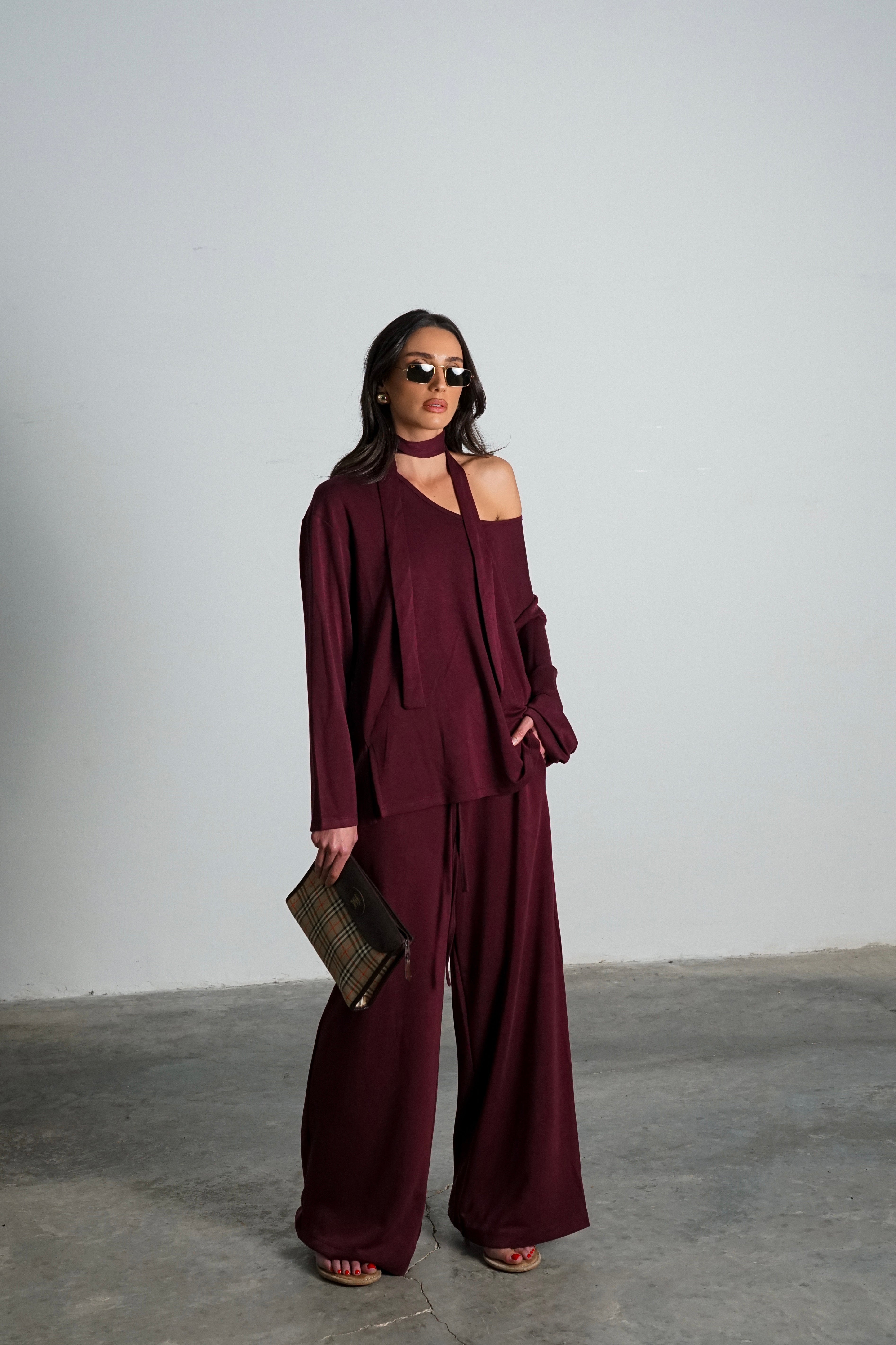 חליפת טימי-בורדו