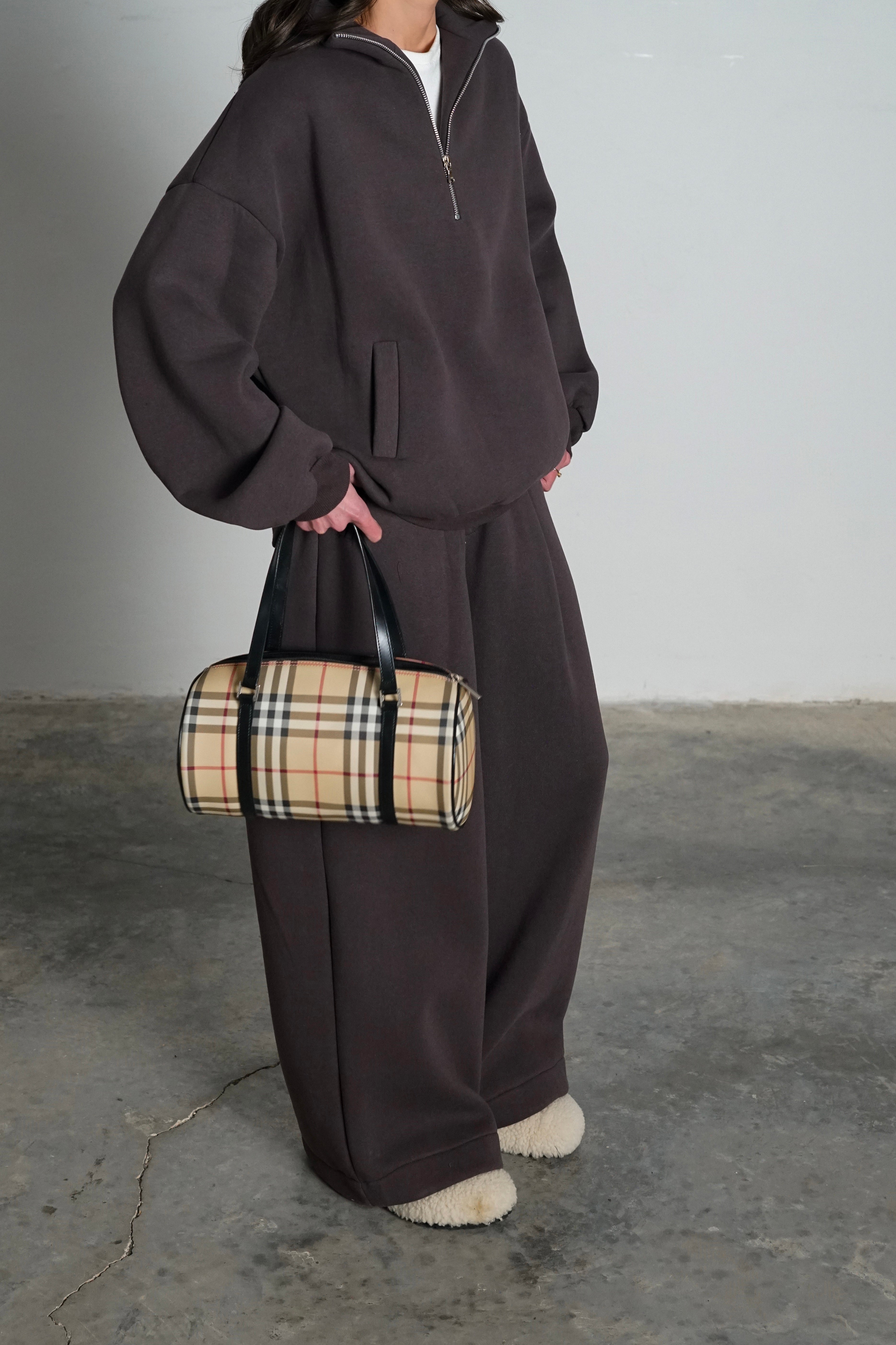 חליפת מריבלה-חום שוקולד