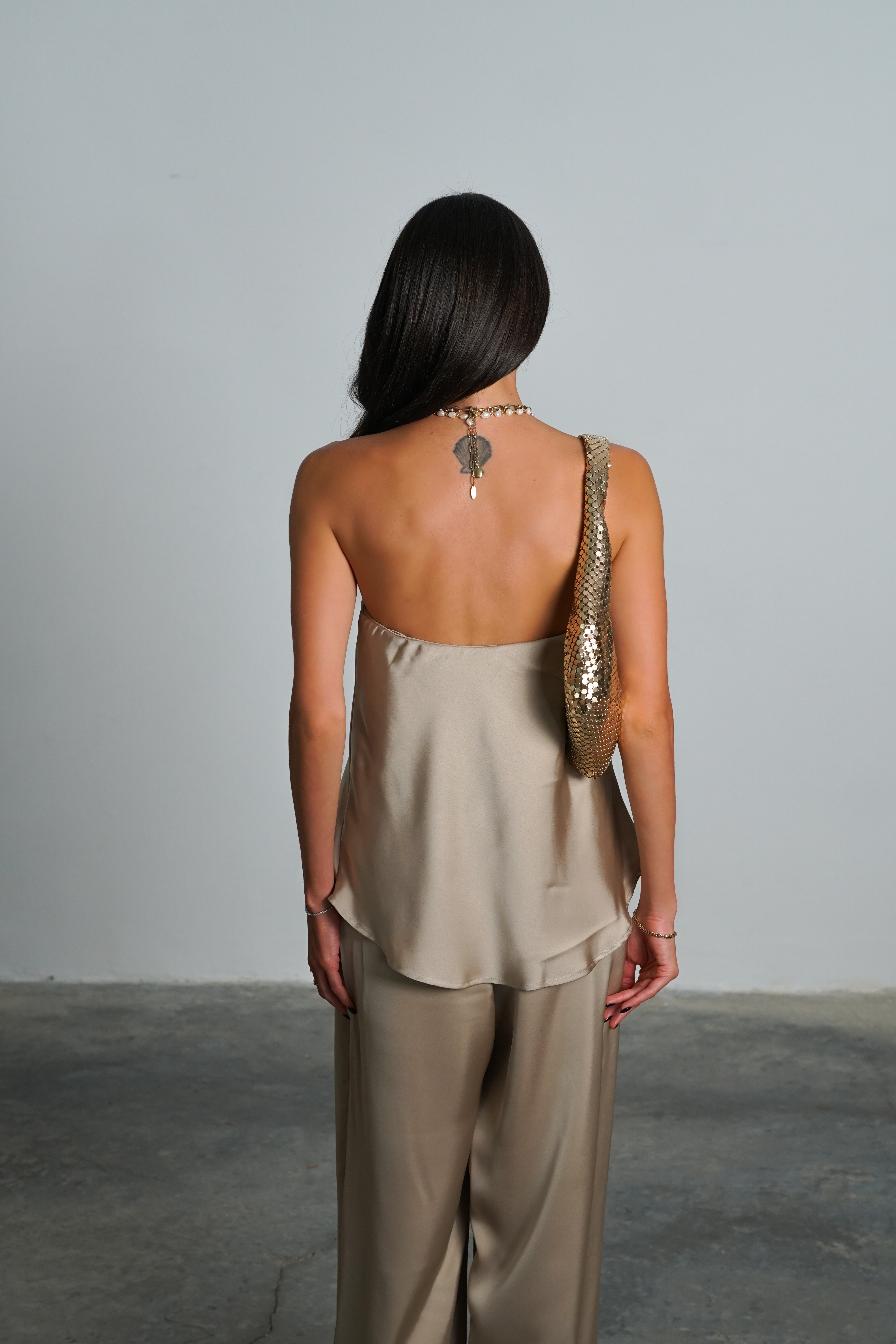 חליפת פאטי-מוקה