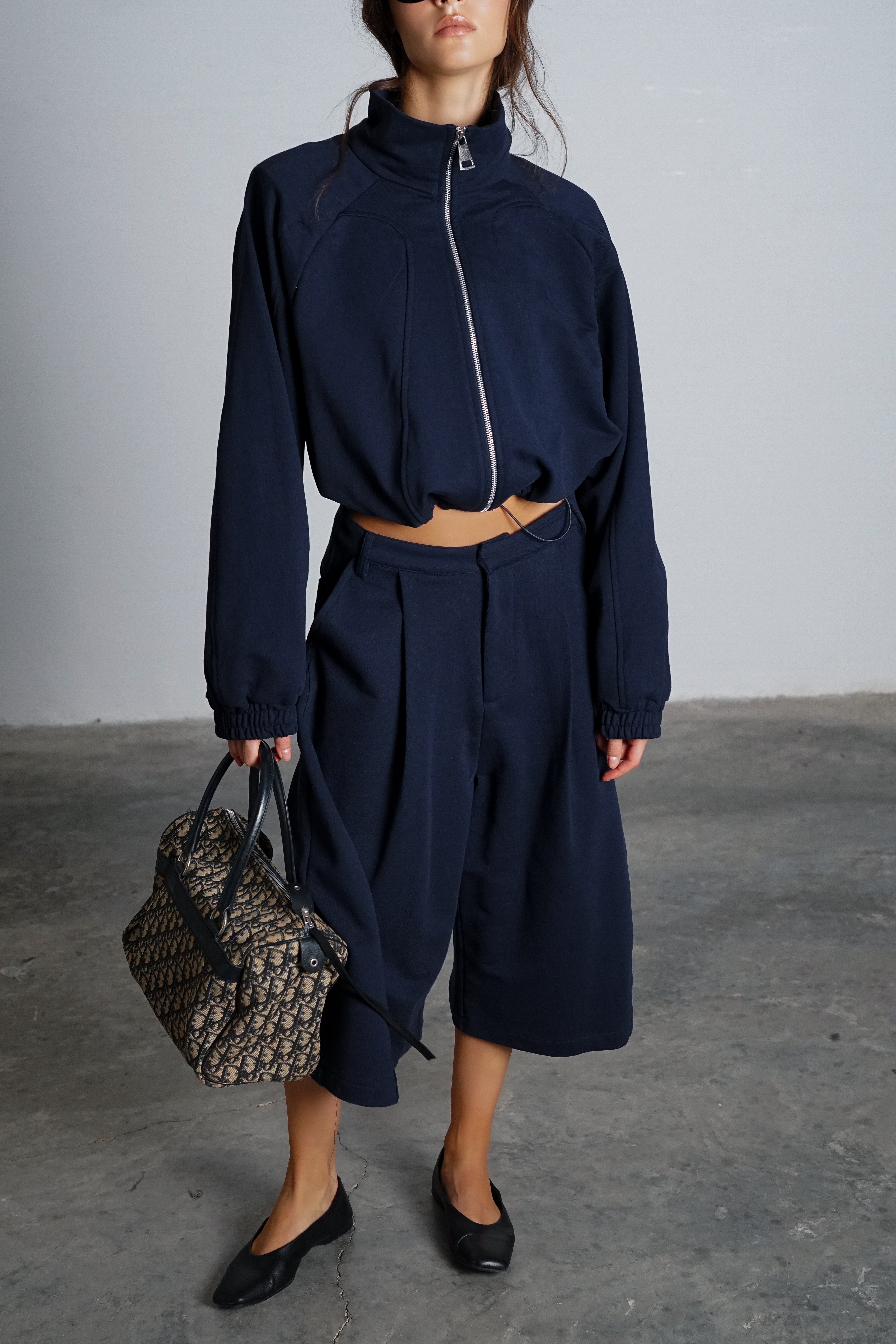 חליפת אדאמס-כחול