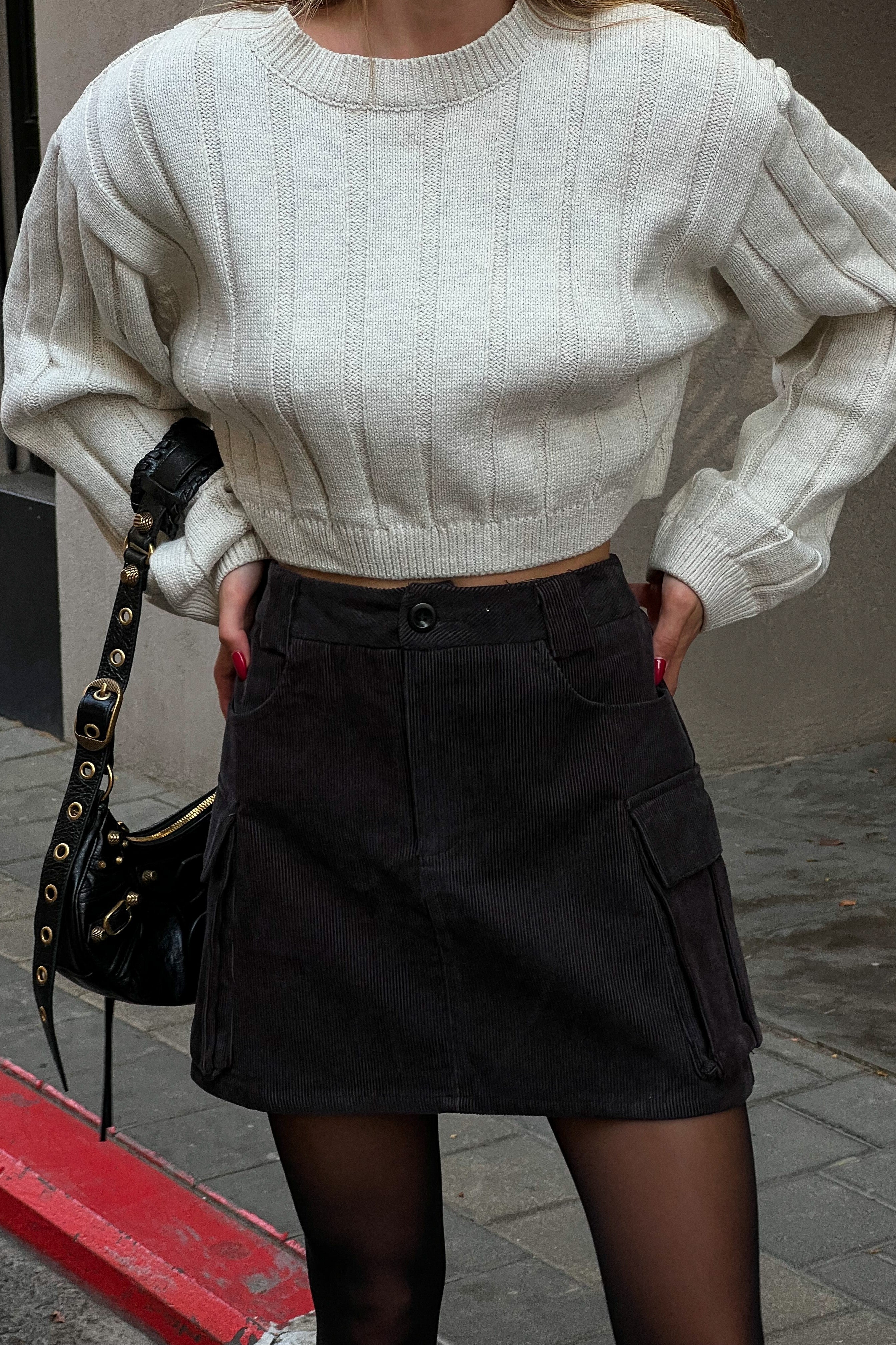 חצאית קורדרוי לונה - שחור