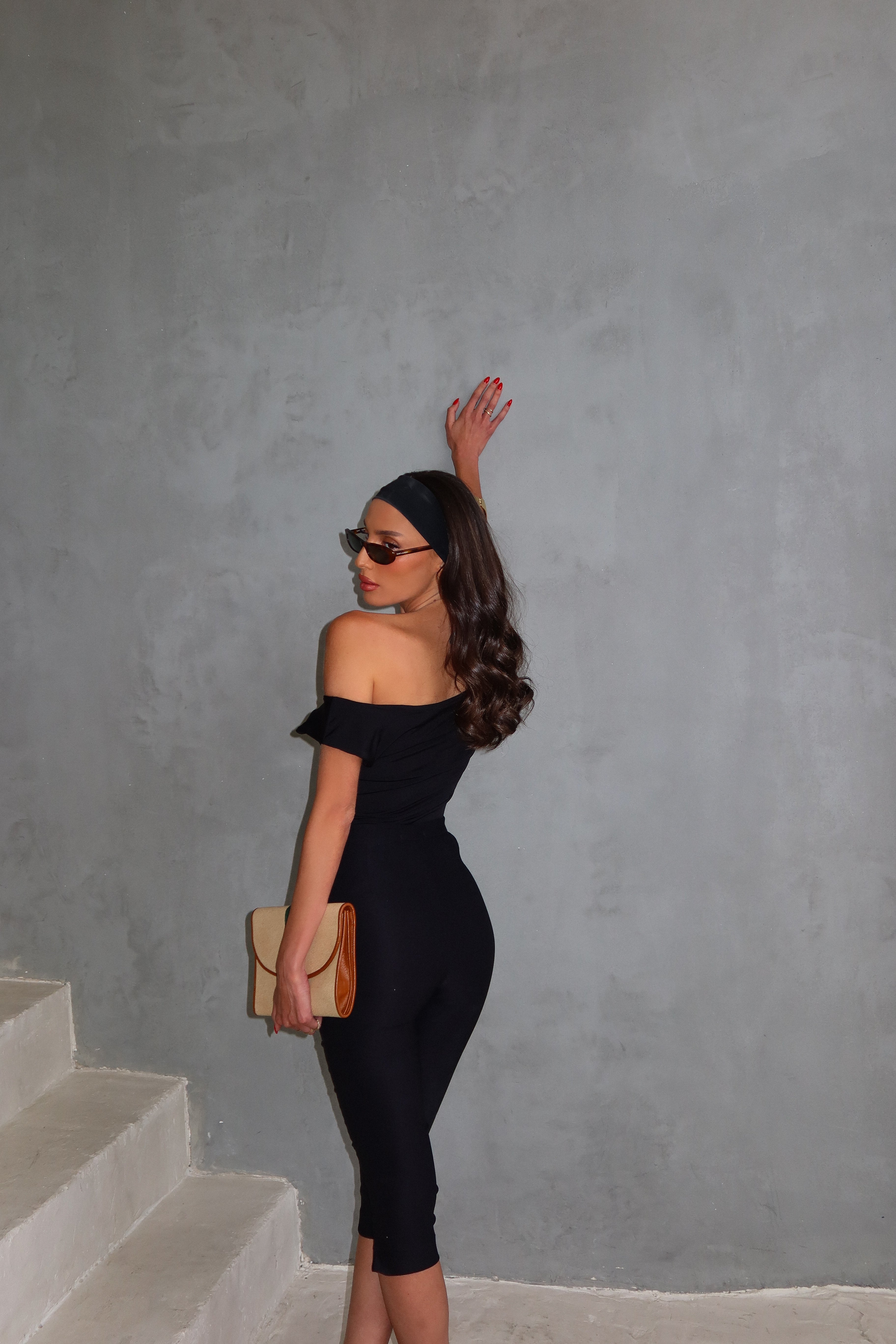 חולצת אנגייל - שחור