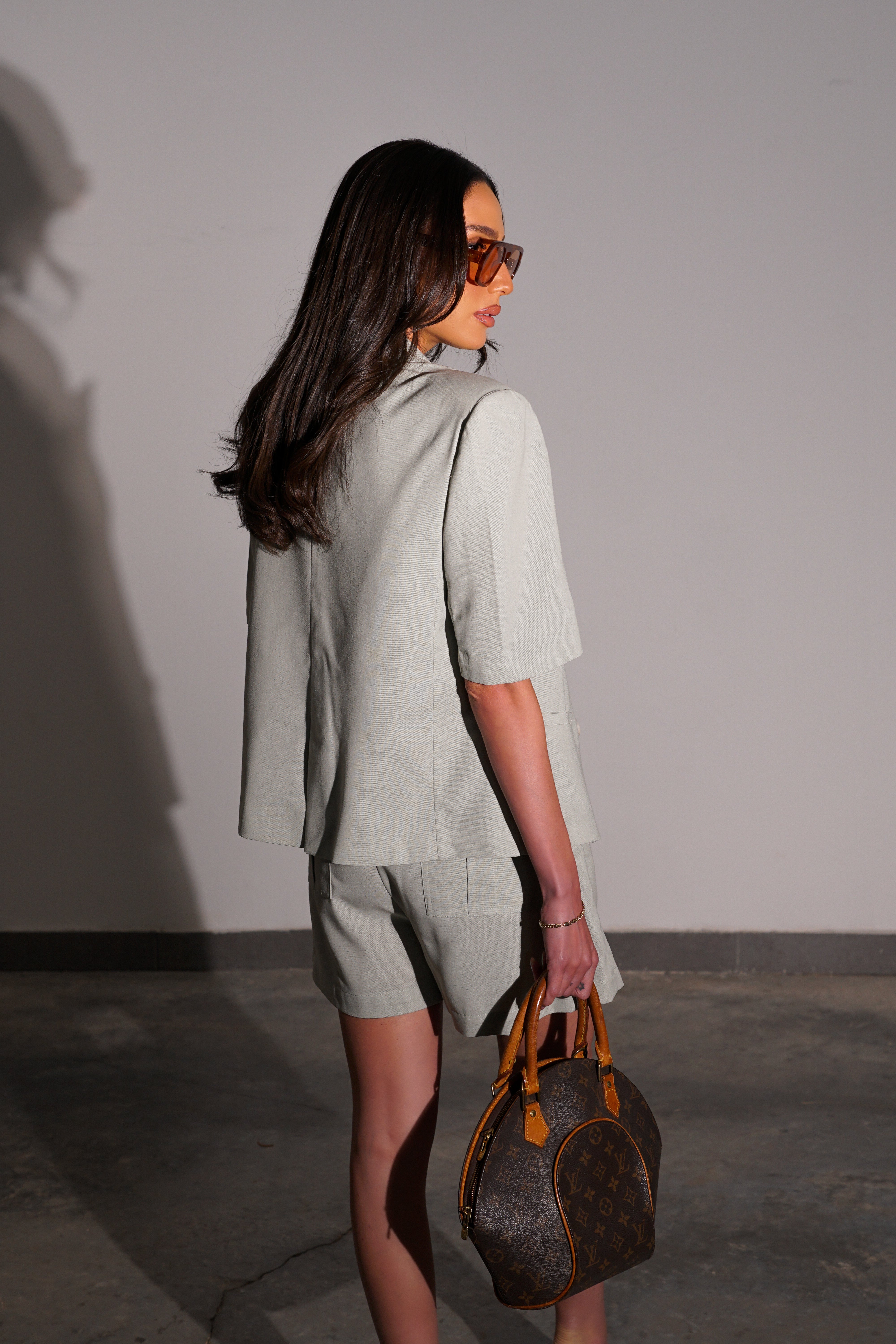 חליפת מאסימה-מנטה