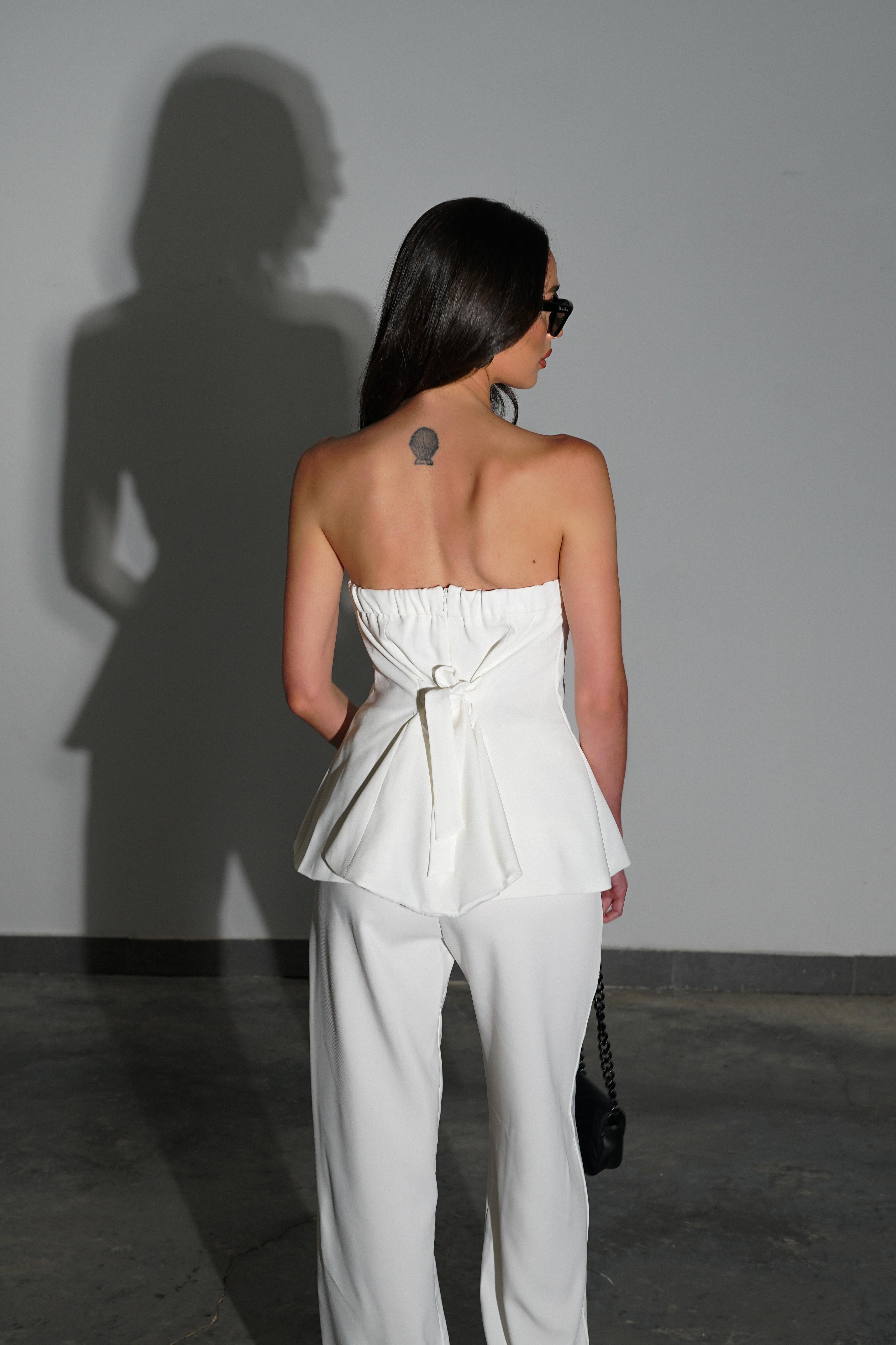 חליפת גיבסי-לבן