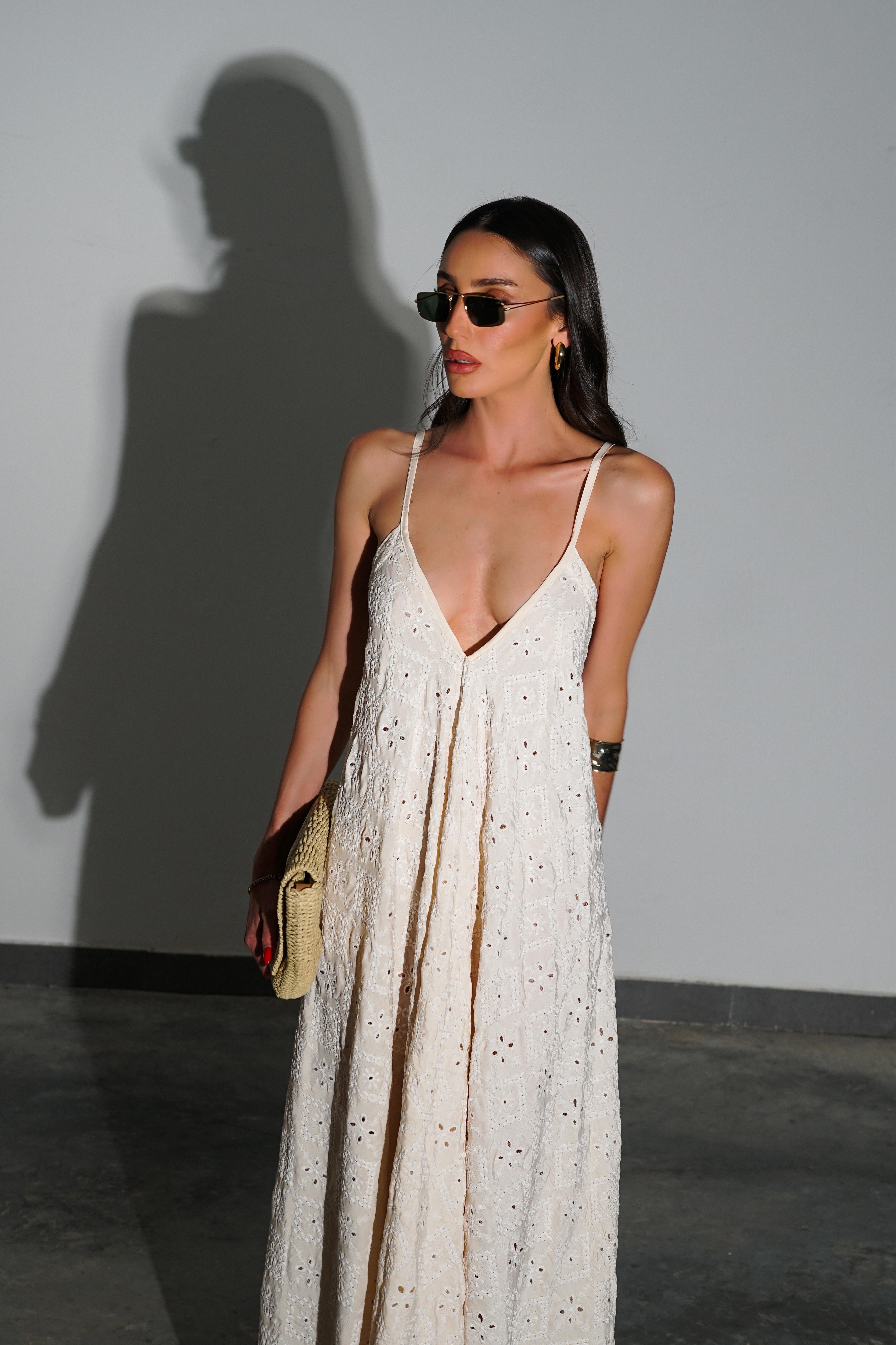 שמלת לונה-אבן